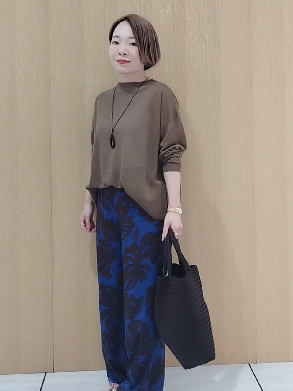 s u g iさんの「UNTITLED｜【アンサンブル可/秋羽織り/シアー】前後2WAYカーディガン」を使ったコーディネート