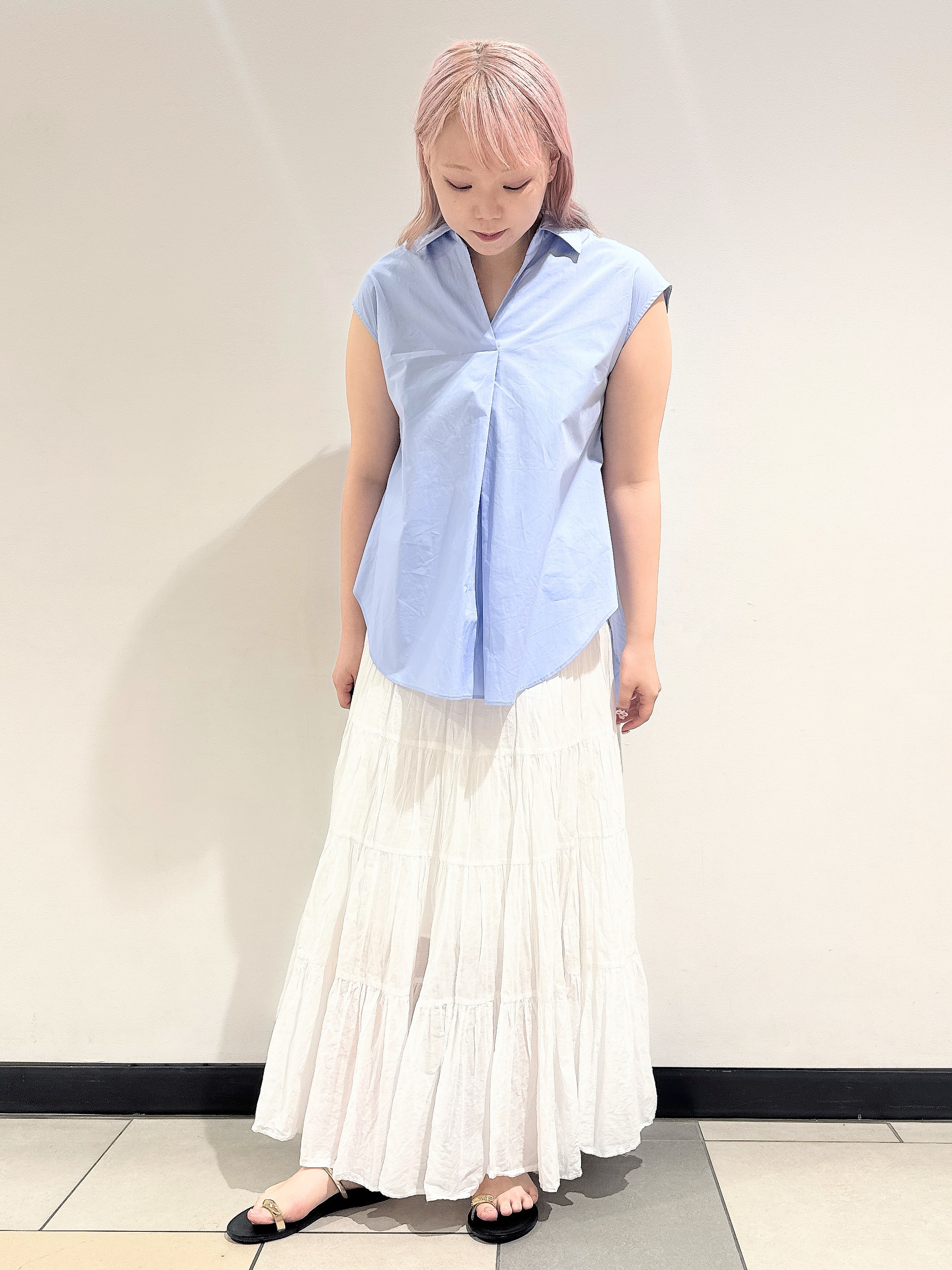 なかもとあきさんの「DRESSTERIOR｜フレンチスリーブ スキッパーブラウス」を使ったコーディネート