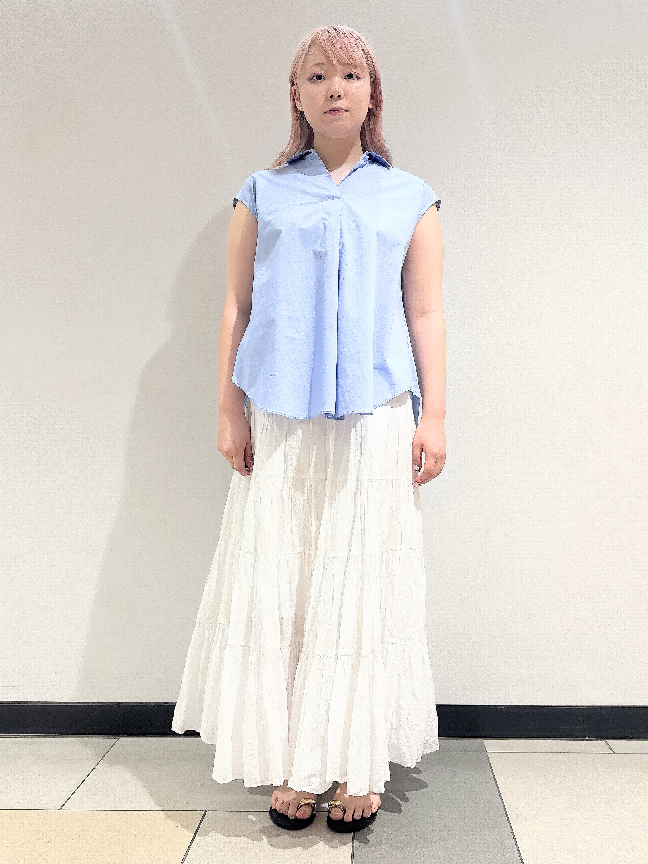 なかもとあきさんの「DRESSTERIOR｜フレンチスリーブ スキッパーブラウス」を使ったコーディネート