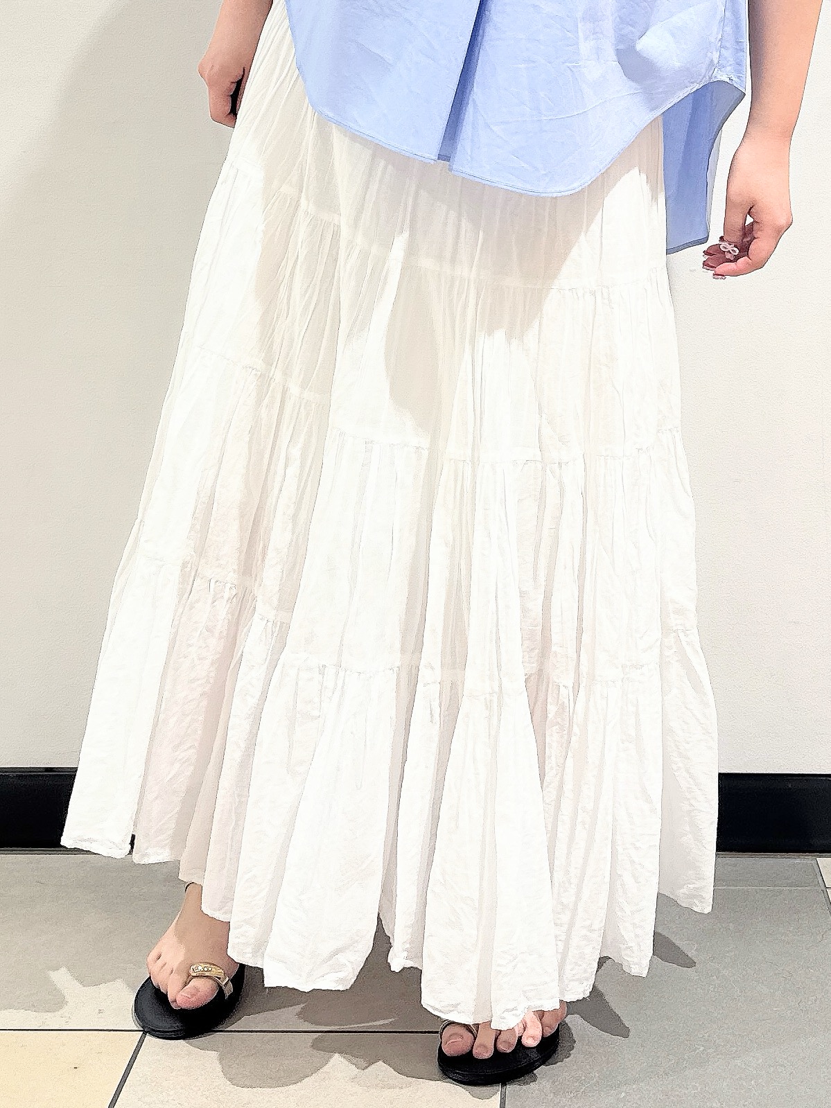 なかもとあきさんの「DRESSTERIOR｜フレンチスリーブ スキッパーブラウス」を使ったコーディネート