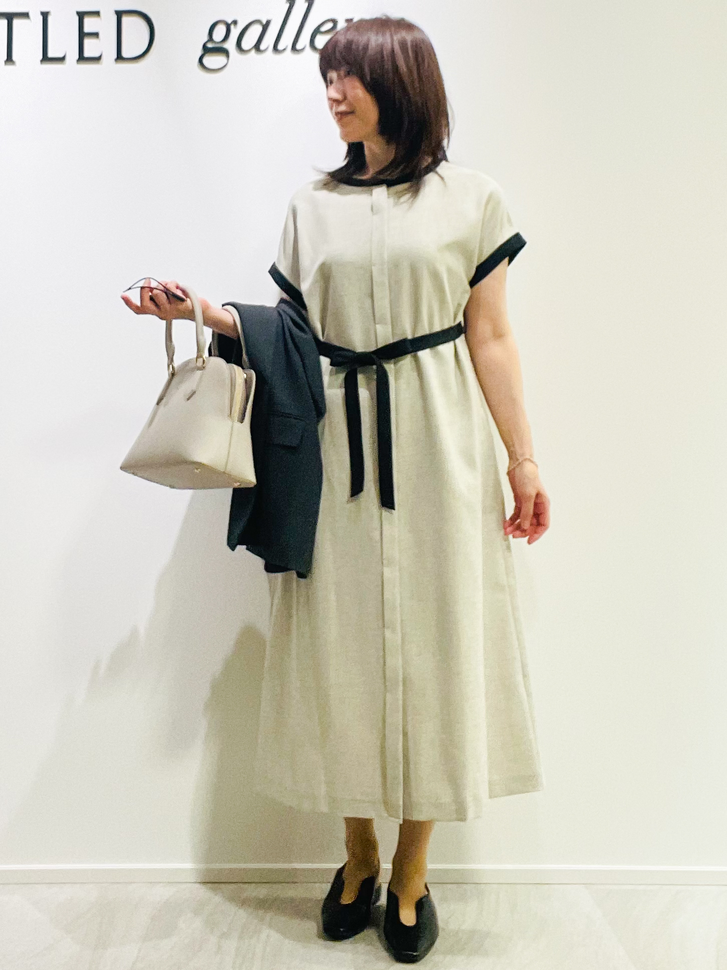 めいさんの「UNTITLED｜【秋の通勤羽織/セットアップ可/UVカット】エアリークール半袖ジャケット」を使ったコーディネート
