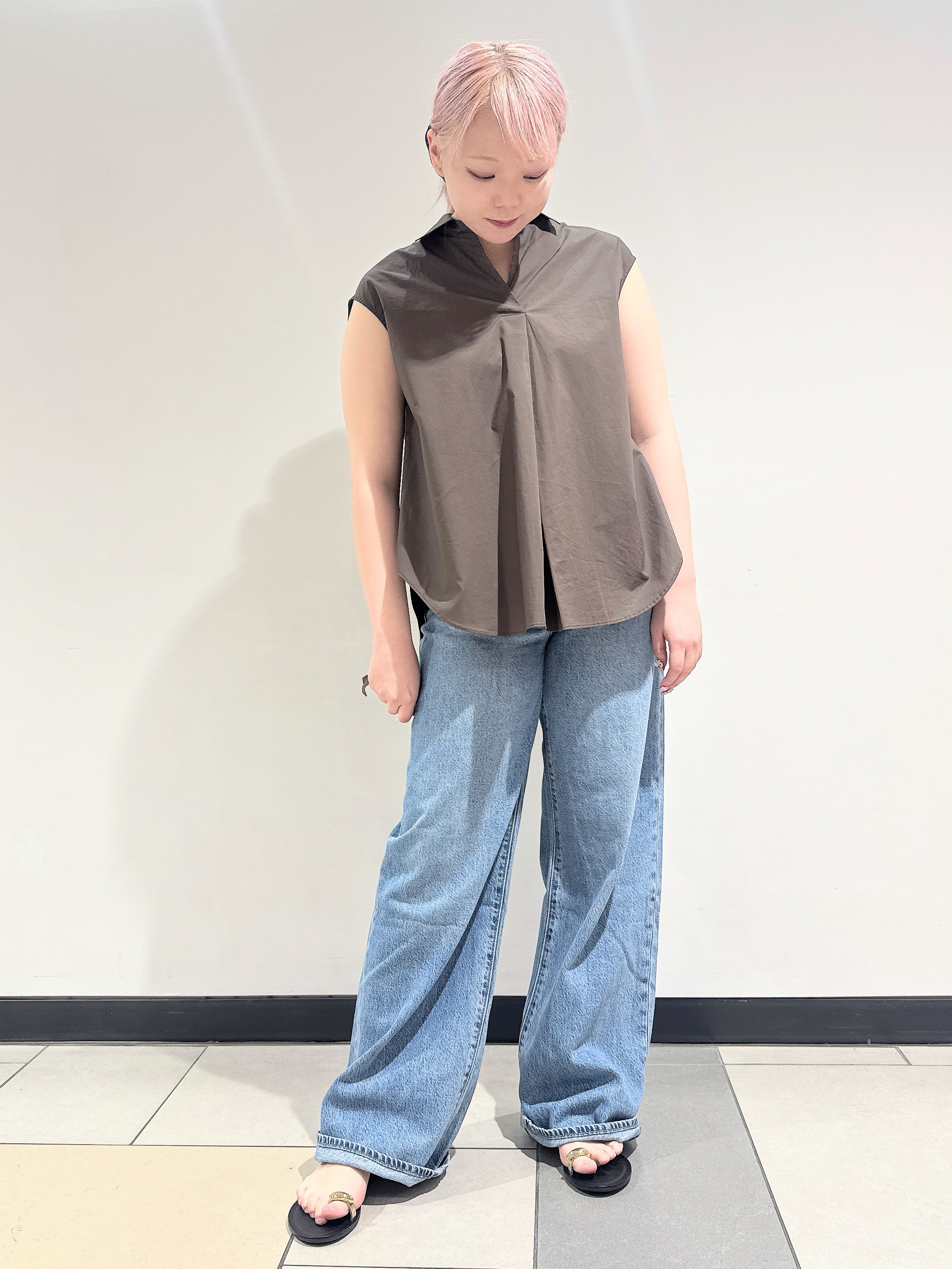 なかもとあきさんの「DRESSTERIOR｜フレンチスリーブ スキッパーブラウス」を使ったコーディネート