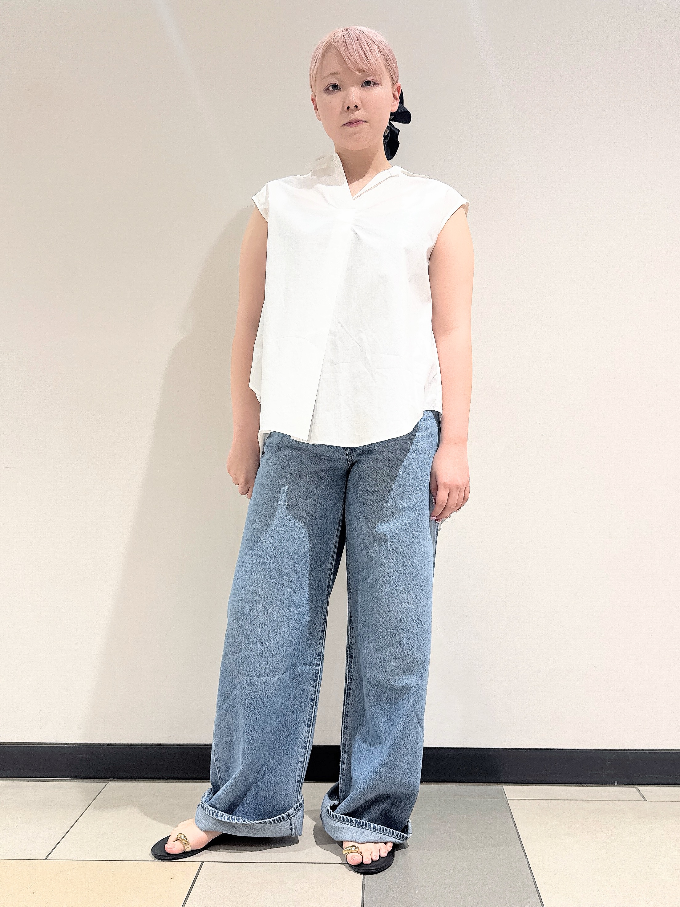 なかもとあきさんの「DRESSTERIOR｜フレンチスリーブ スキッパーブラウス」を使ったコーディネート