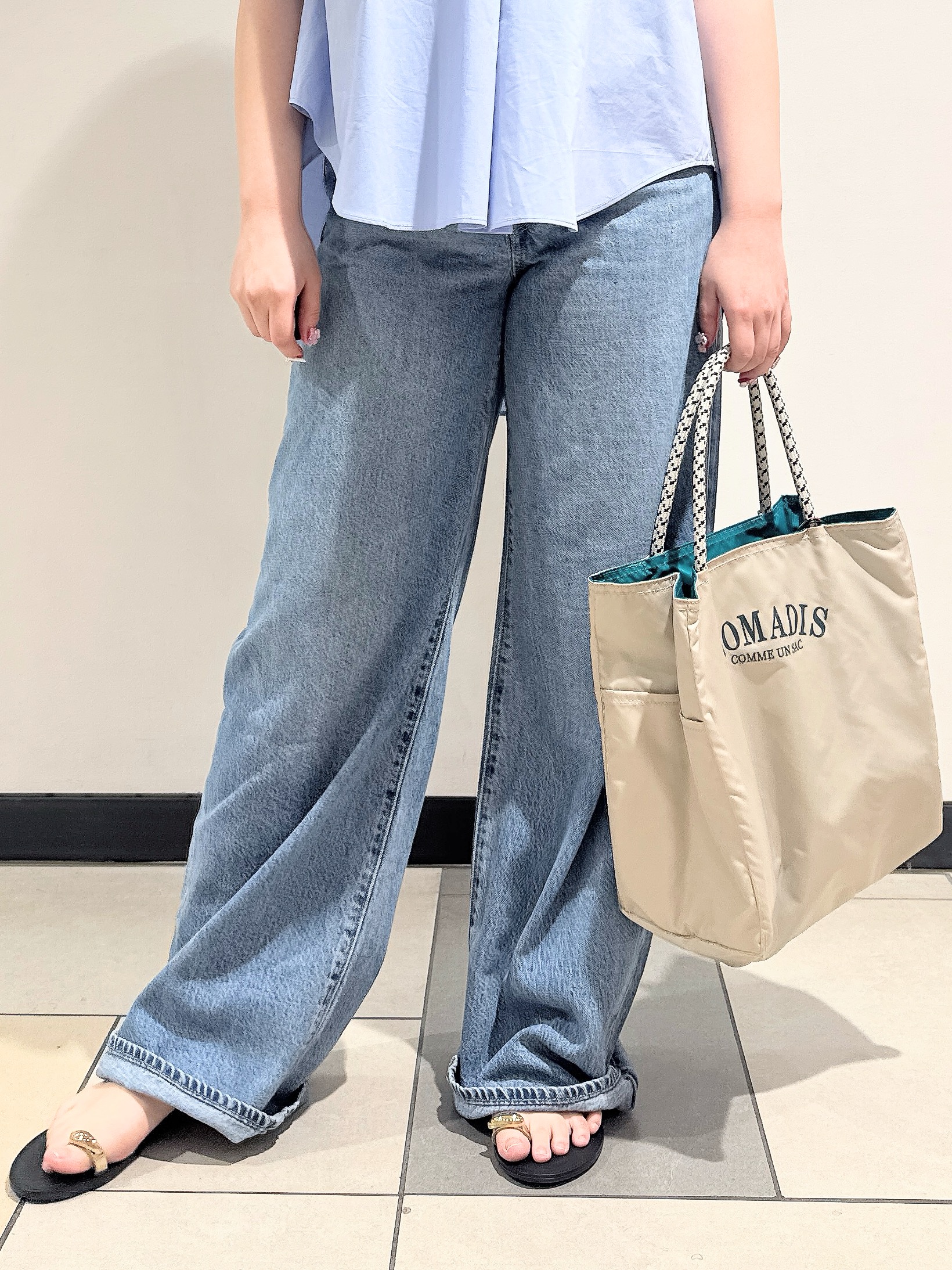 なかもとあきさんの「DRESSTERIOR｜フレンチスリーブ スキッパーブラウス」を使ったコーディネート