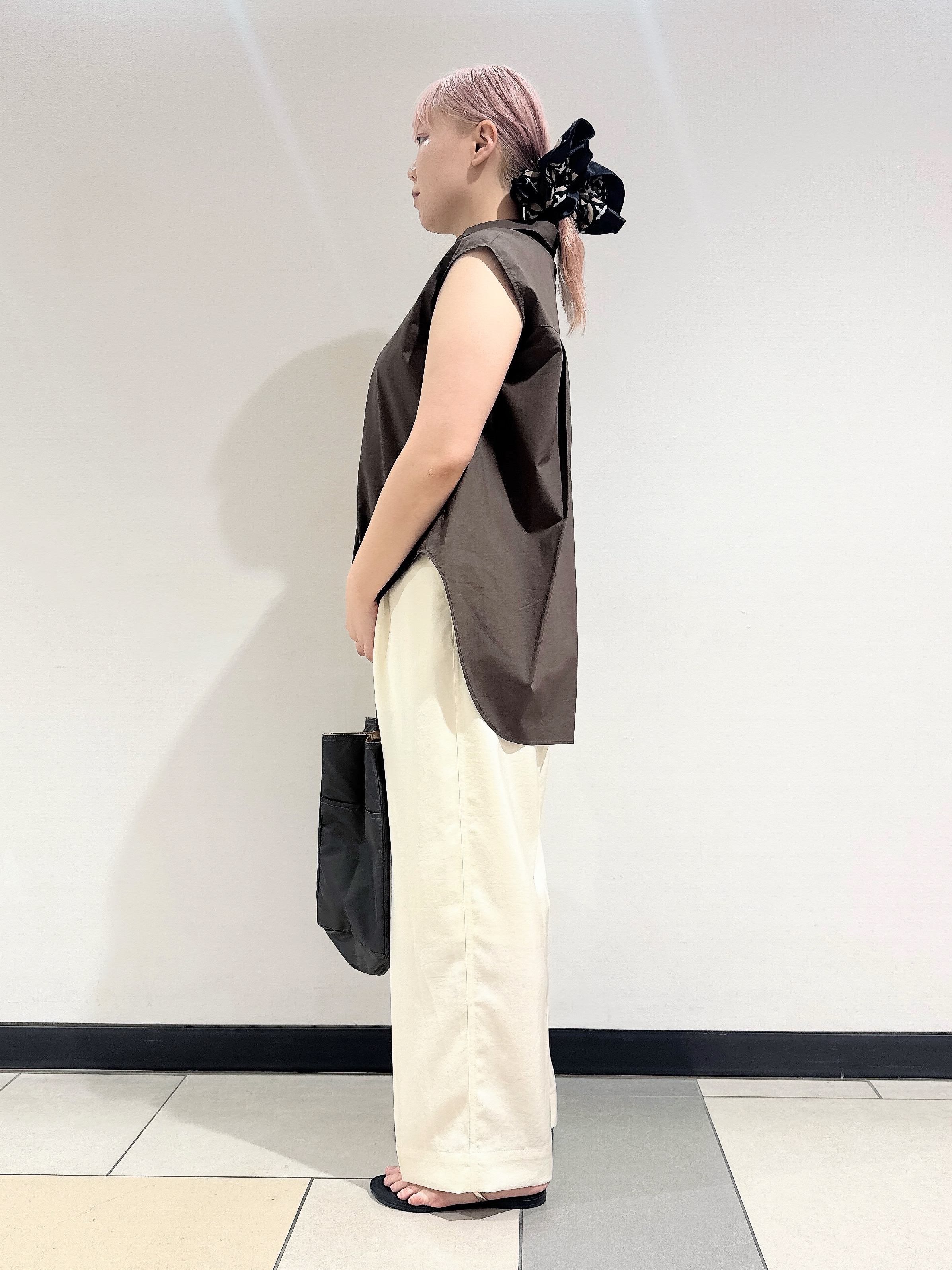なかもとあきさんの「DRESSTERIOR｜フレンチスリーブ スキッパーブラウス」を使ったコーディネート