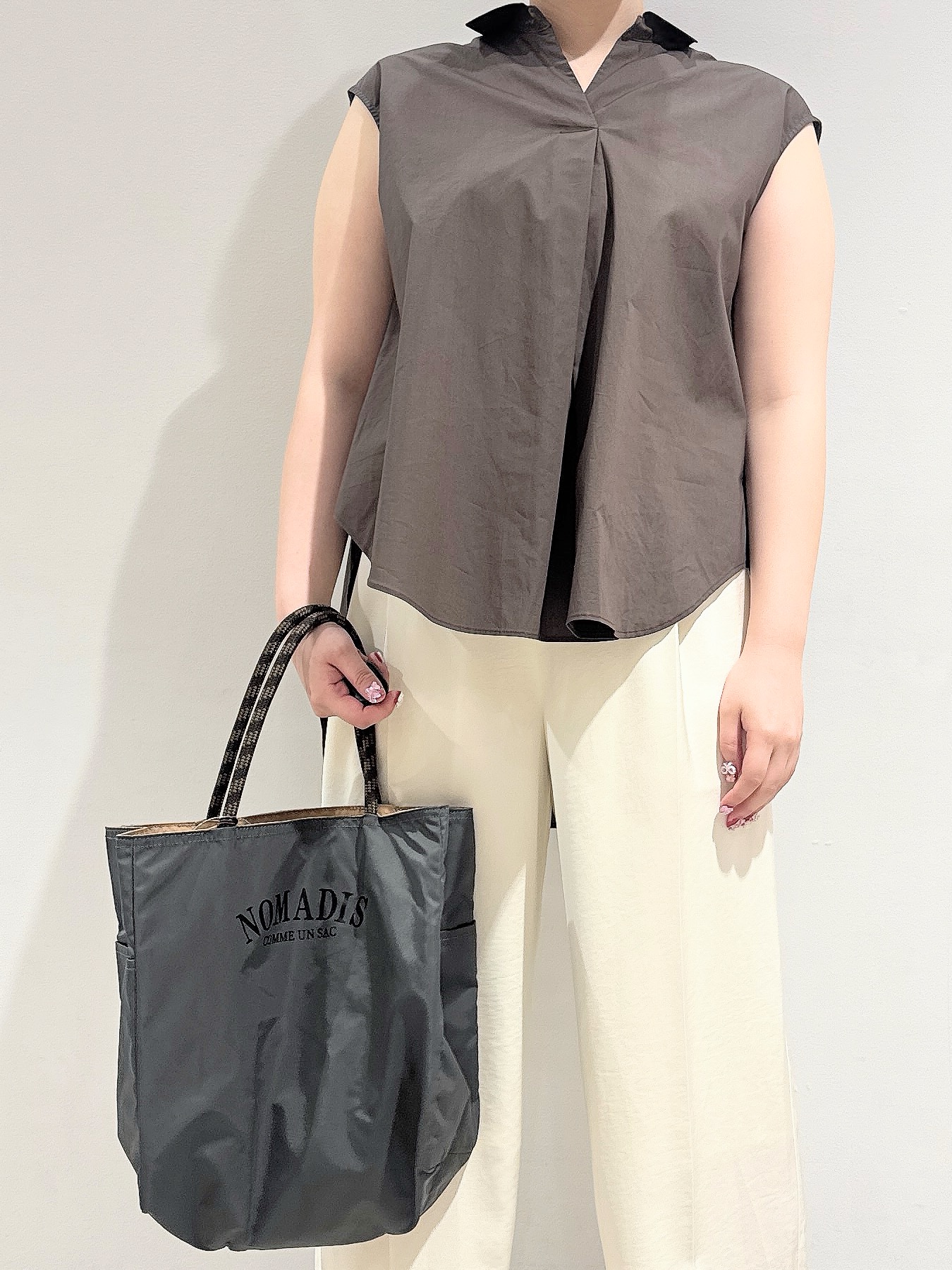 なかもとあきさんの「DRESSTERIOR｜フレンチスリーブ スキッパーブラウス」を使ったコーディネート