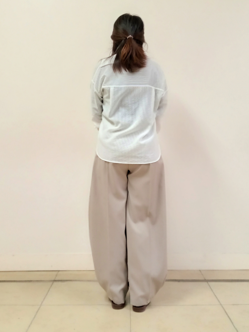 emiさんの「DRESSTERIOR｜◆シアーストライプクロップドシャツ」を使ったコーディネート