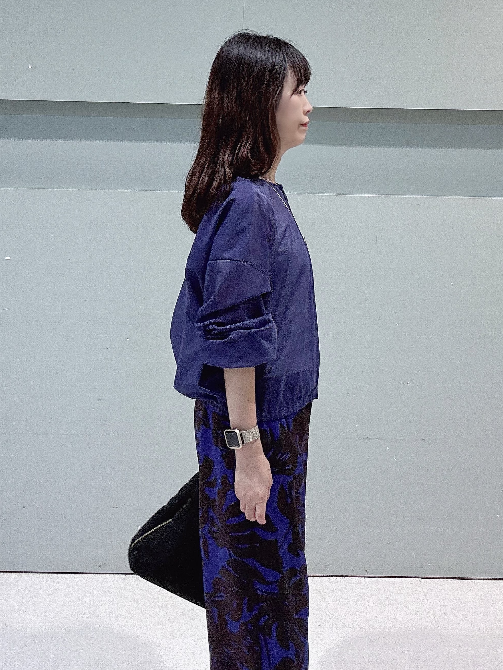 makiさんの「UNTITLED｜【秋羽織り/ジップ】トリコットシアーブラウス」を使ったコーディネート