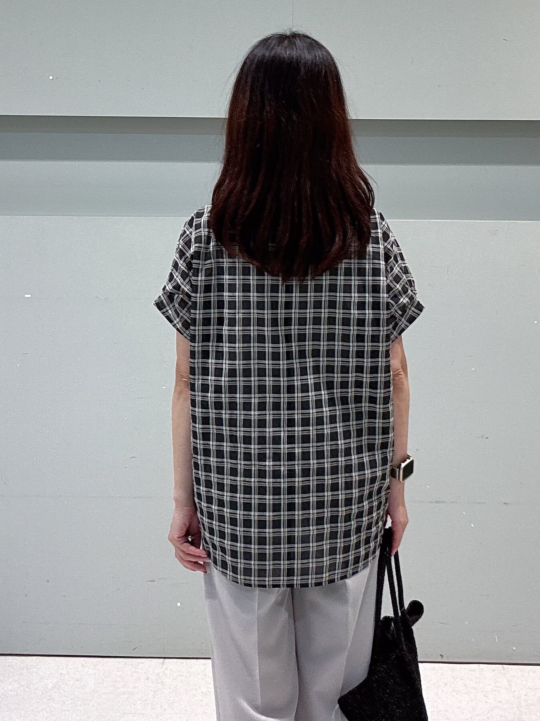 makiさんの「UNTITLED｜【秋めきシャツ/体型カバー】シアーチェックブラウス」を使ったコーディネート