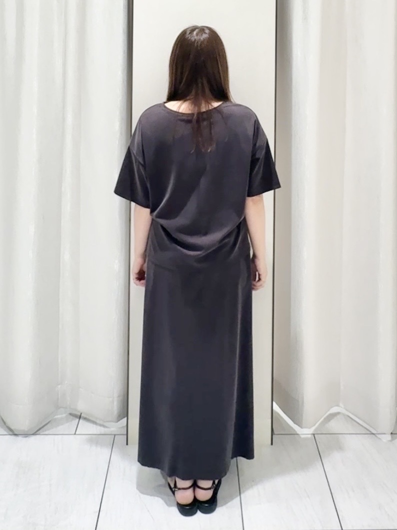 ʏᴜᴋɪᴋᴏさんの「UNTITLED｜【きれいめTシャツ/セットアップ可】ヴィンテージライクプルオーバー」を使ったコーディネート