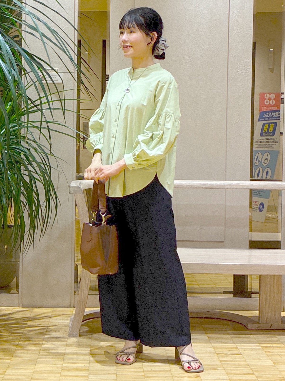  beni_gingerさんの「Reflect｜【レイヤードにおすすめ◎】バンドカラーボリュームスリーブシャツ」を使ったコーディネート
