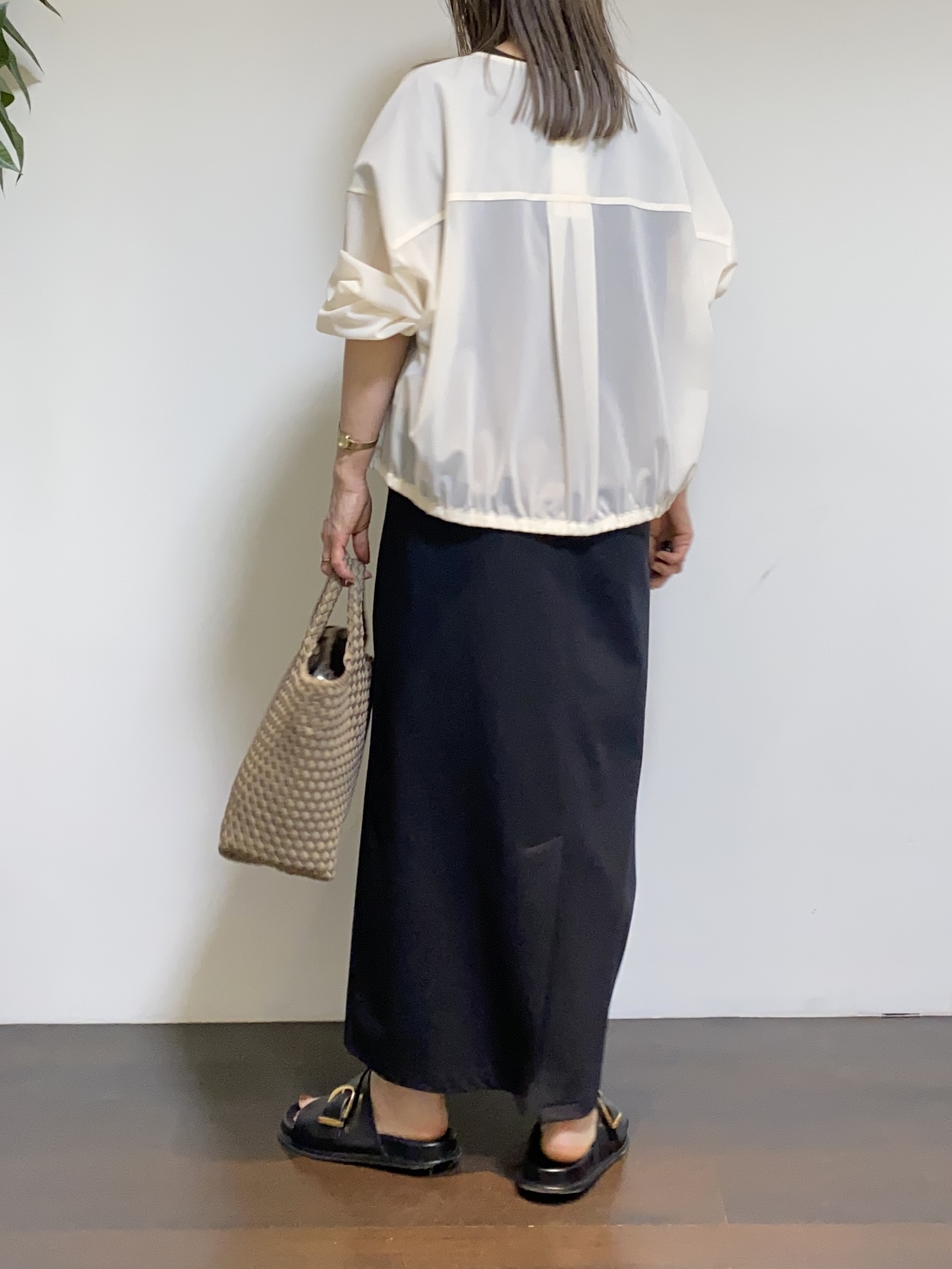 tomoさんの「UNTITLED｜【秋羽織り/ジップ】トリコットシアーブラウス」を使ったコーディネート