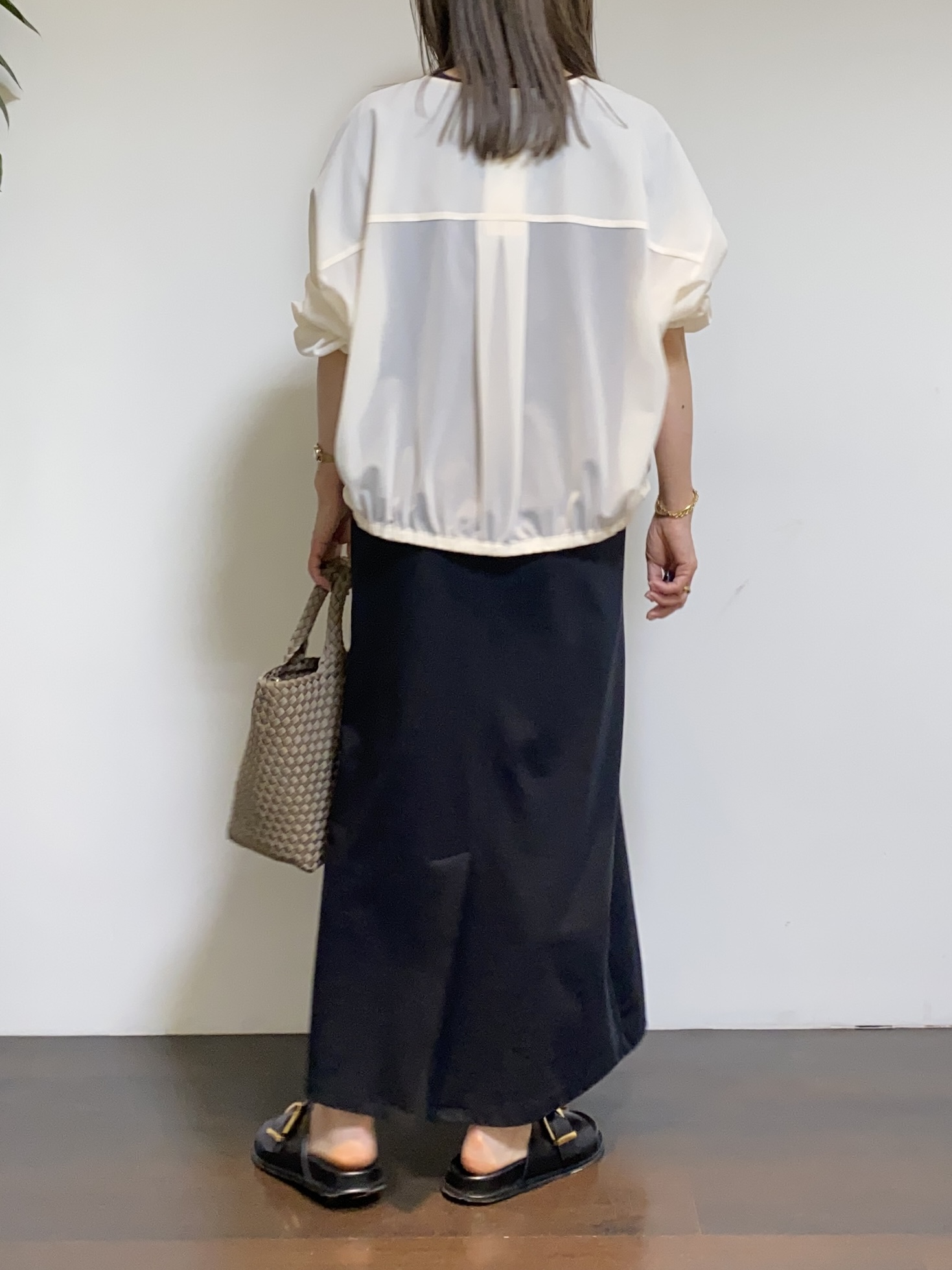 tomoさんの「UNTITLED｜【秋羽織り/ジップ】トリコットシアーブラウス」を使ったコーディネート