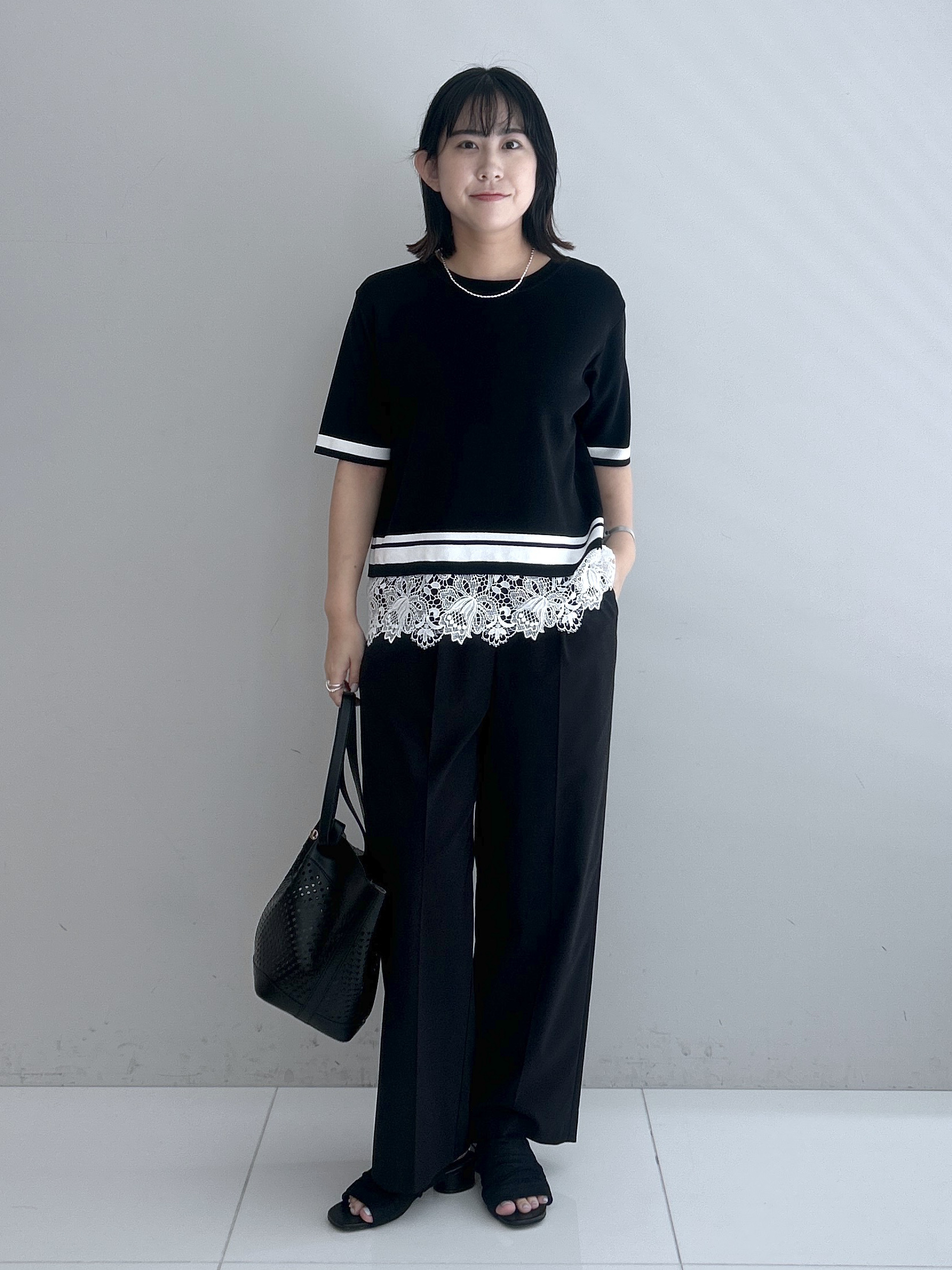 Hirokaさんの「grove｜【シリーズ累計36万枚／UVカット・洗濯機OK】やわらかドライタッチレースドッキングニット」を使ったコーディネート