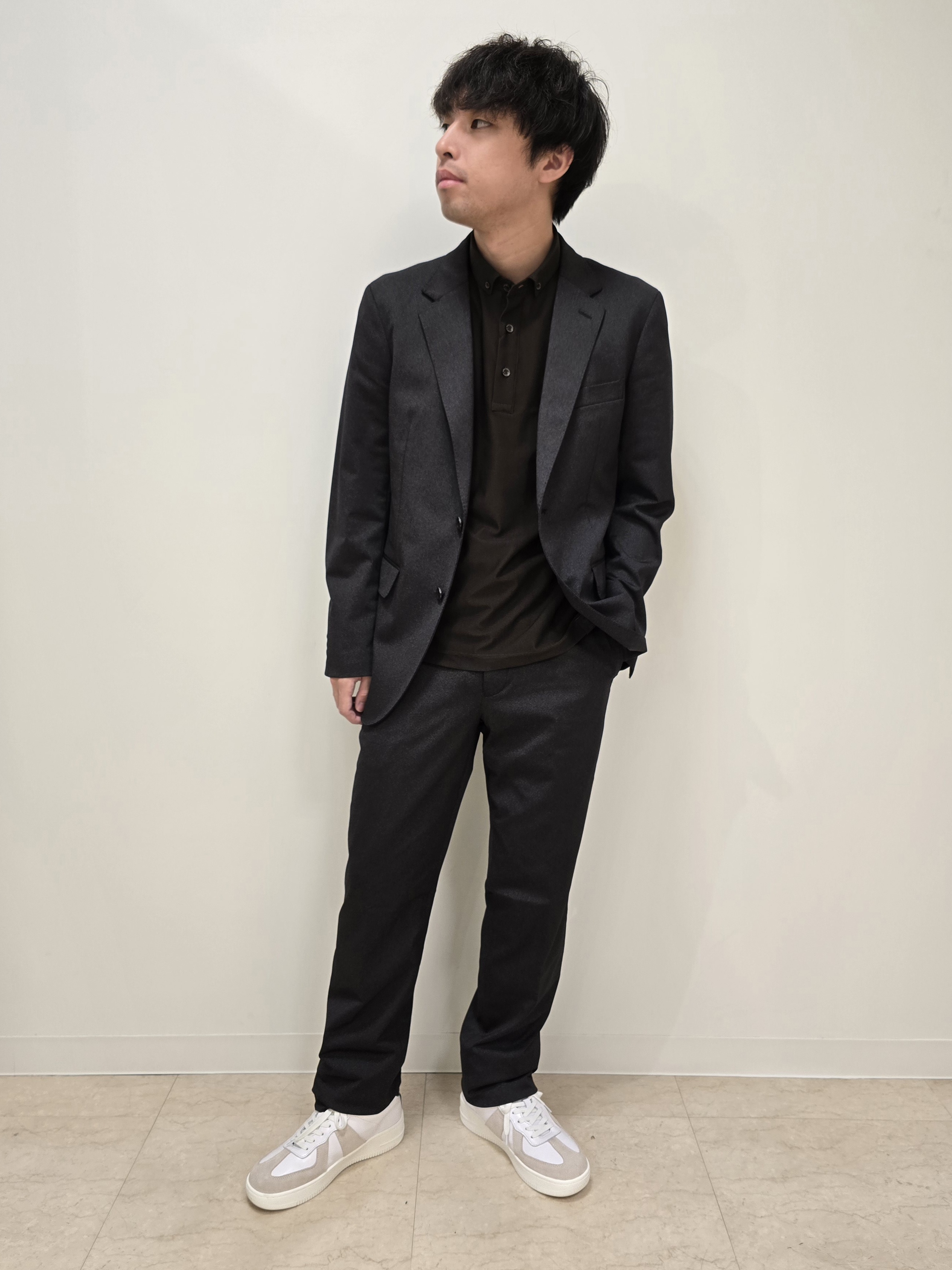 白木駆さんの「TAKEO KIKUCHI｜【通気性】AIR TOOL ポロシャツ」を使ったコーディネート