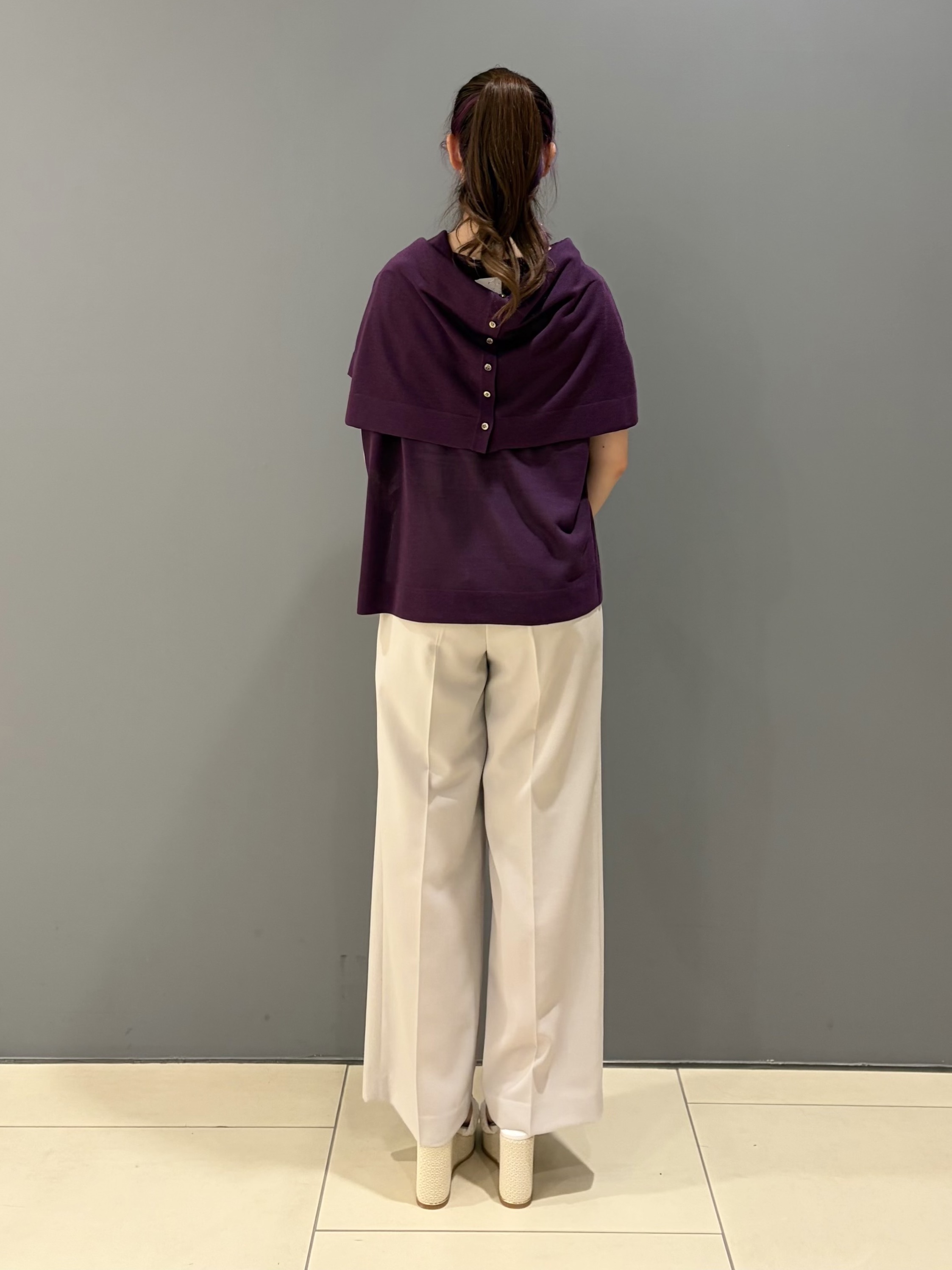 miさんの「UNTITLED｜【アンサンブル可/秋羽織り/シアー】前後2WAYカーディガン」を使ったコーディネート