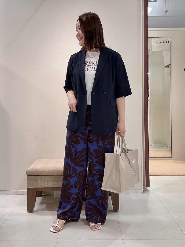 YUIさんの「UNTITLED｜【秋の通勤羽織/セットアップ可/UVカット】エアリークール半袖ジャケット」を使ったコーディネート