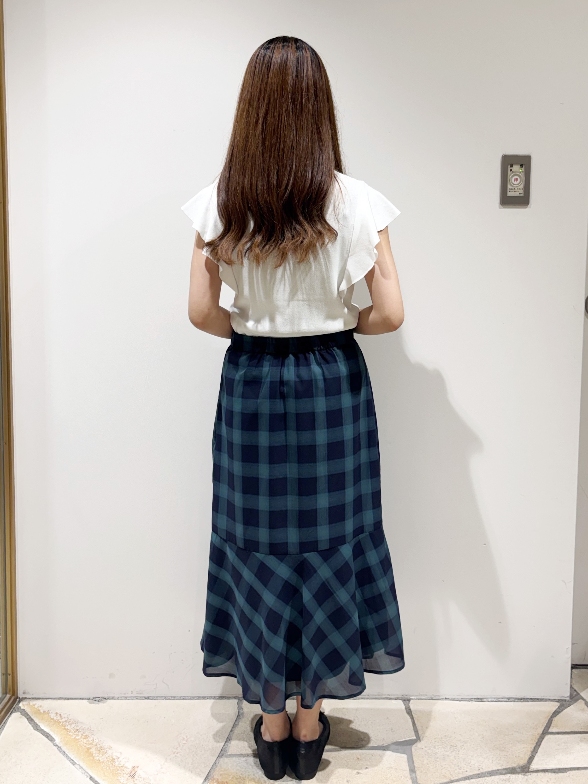 みあたんさんの「index｜【UVケア／接触冷感】バイカラーボウタイフリルトップス《洗濯機OK》」を使ったコーディネート