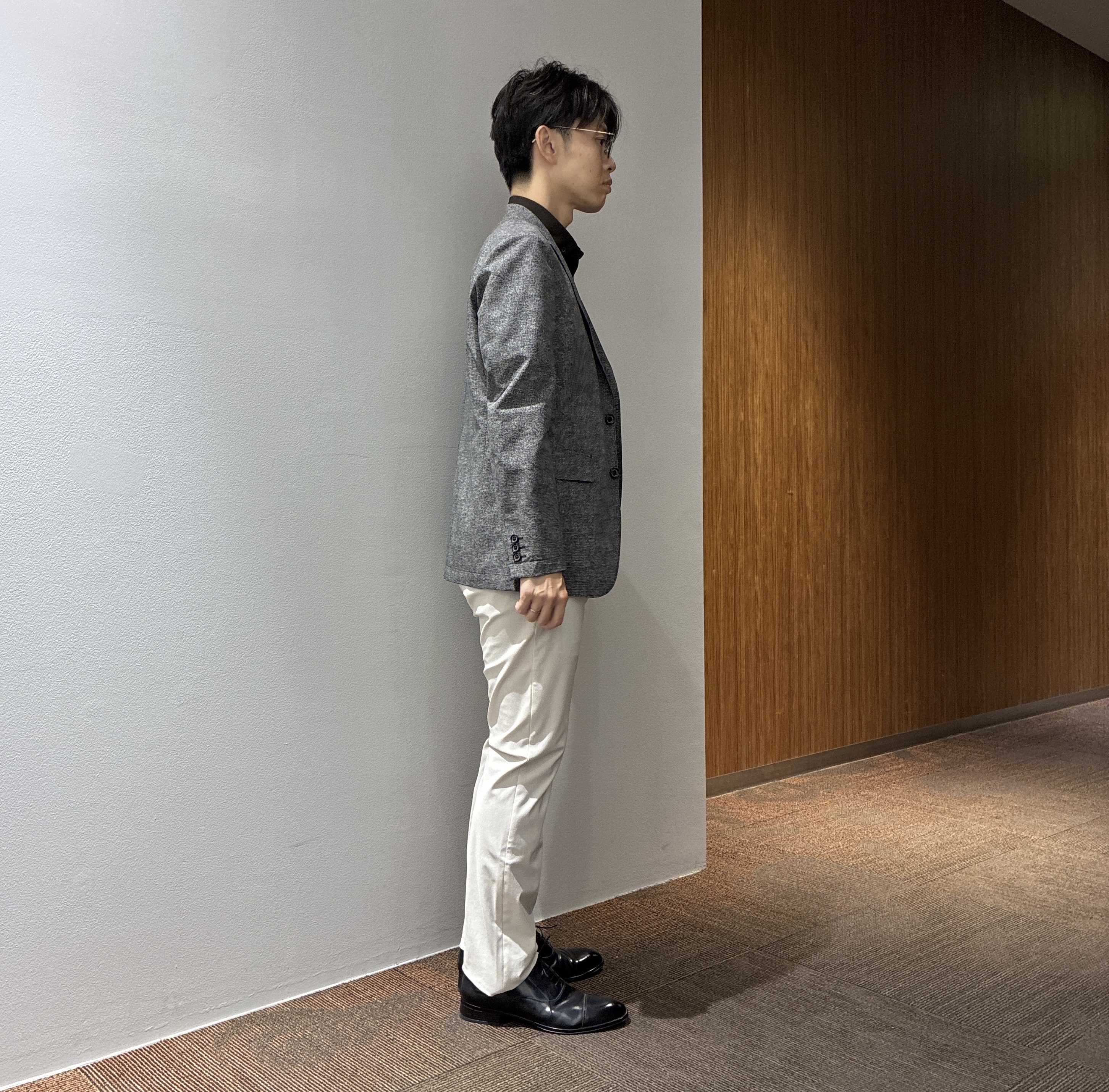 わいずみさんの「TAKEO KIKUCHI｜【抗菌防臭】COOL DOTS（R）ドビープリント ジャケット」を使ったコーディネート