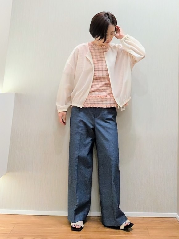 ミズタさんの「UNTITLED｜【秋羽織り/ジップ】トリコットシアーブラウス」を使ったコーディネート