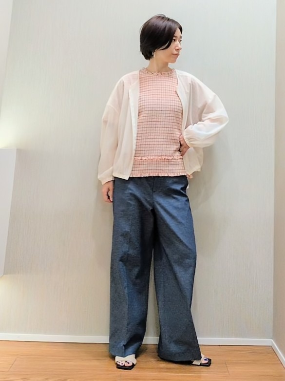 ミズタさんの「UNTITLED｜【秋羽織り/ジップ】トリコットシアーブラウス」を使ったコーディネート