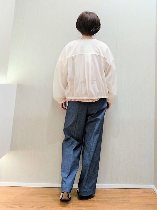 ミズタさんの「UNTITLED｜【秋羽織り/ジップ】トリコットシアーブラウス」を使ったコーディネート