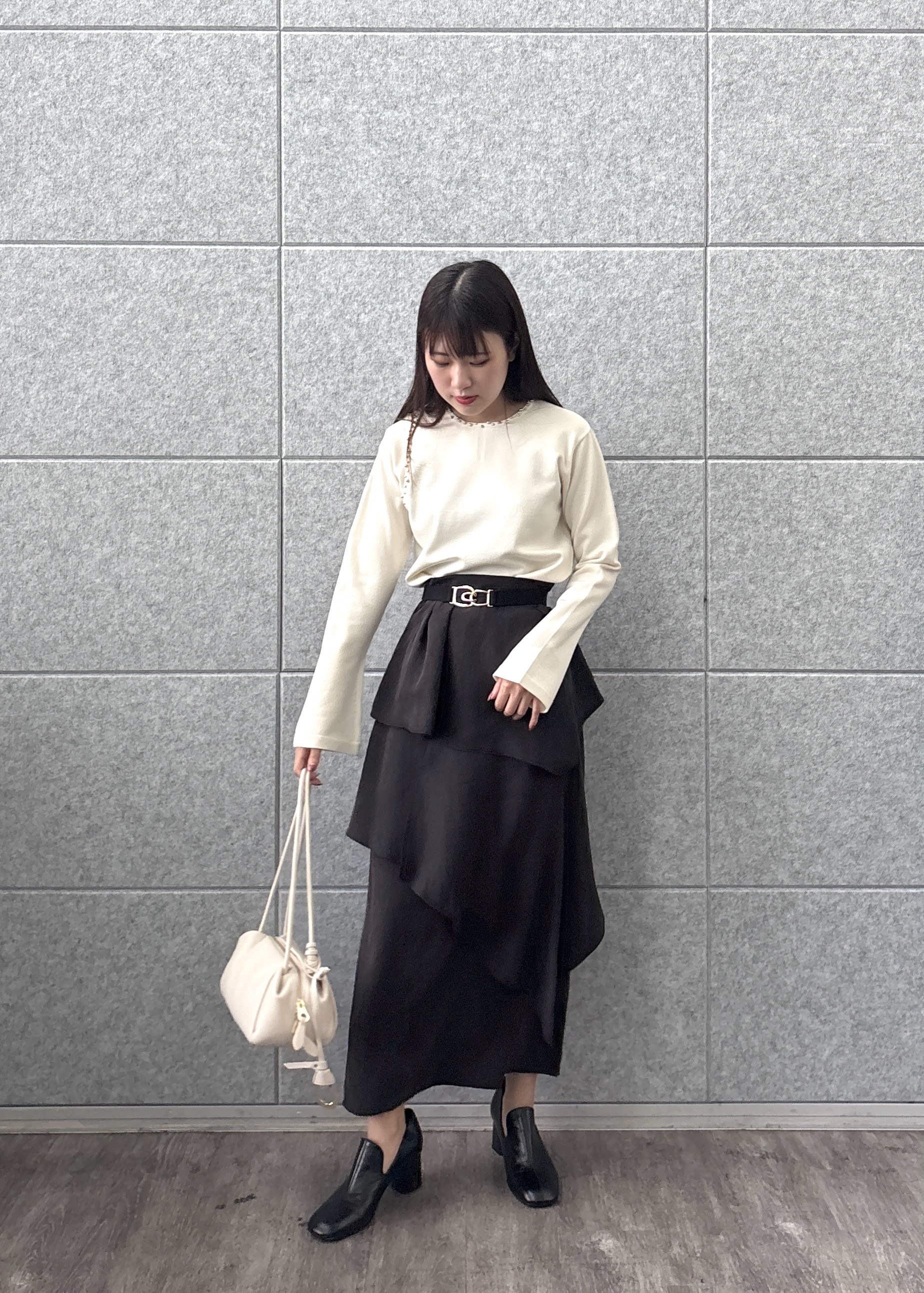 Renoさんの「INDIVI｜ランダムフリルスカート」を使ったコーディネート