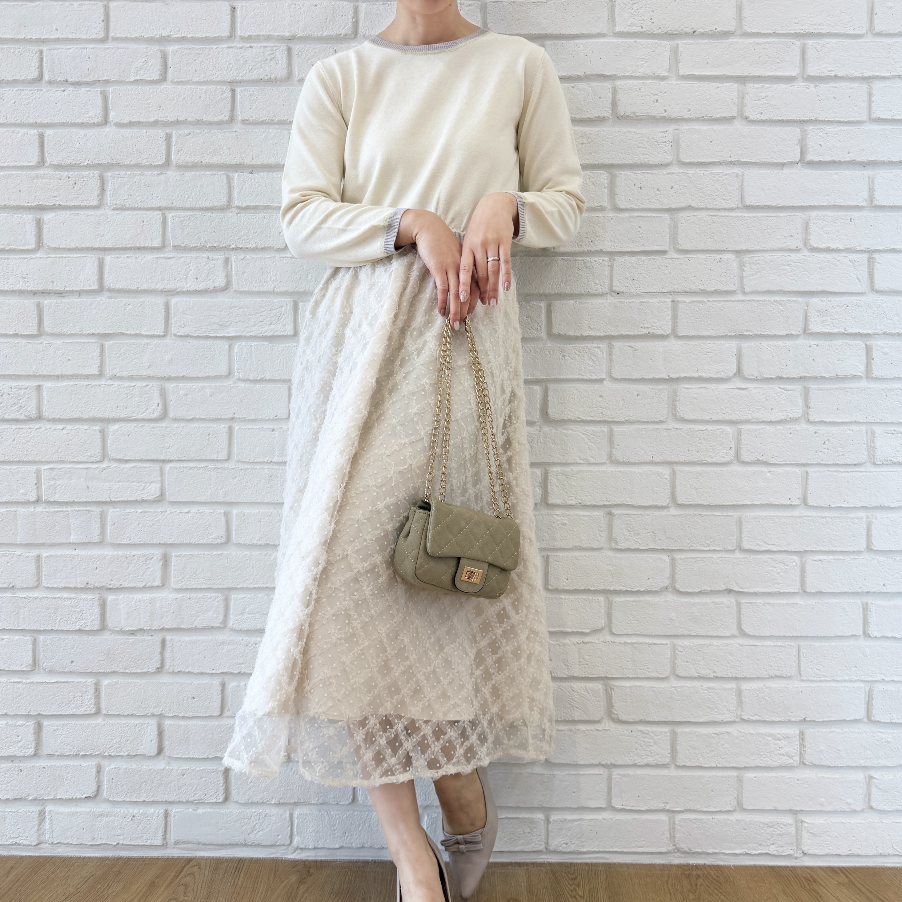 makiさんの「Couture brooch｜【チュールの上品な揺れ・セットアップ可】ドッキング ニットワンピース」を使ったコーディネート