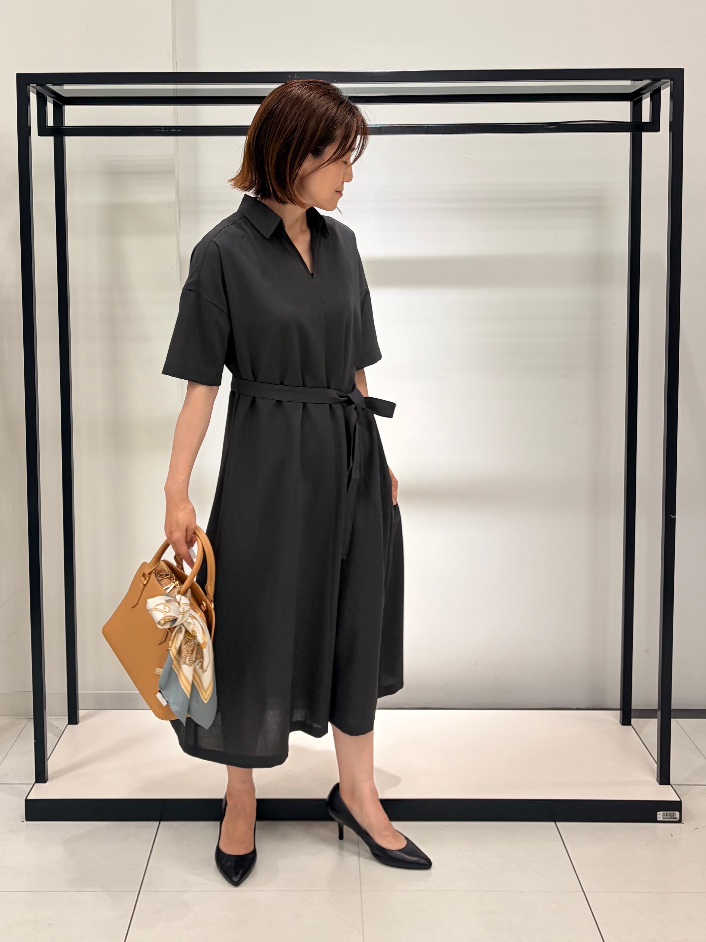 Mikiさんの「UNTITLED｜【初秋も活躍/UVカット/接触冷感】エアリークールワンピース」を使ったコーディネート