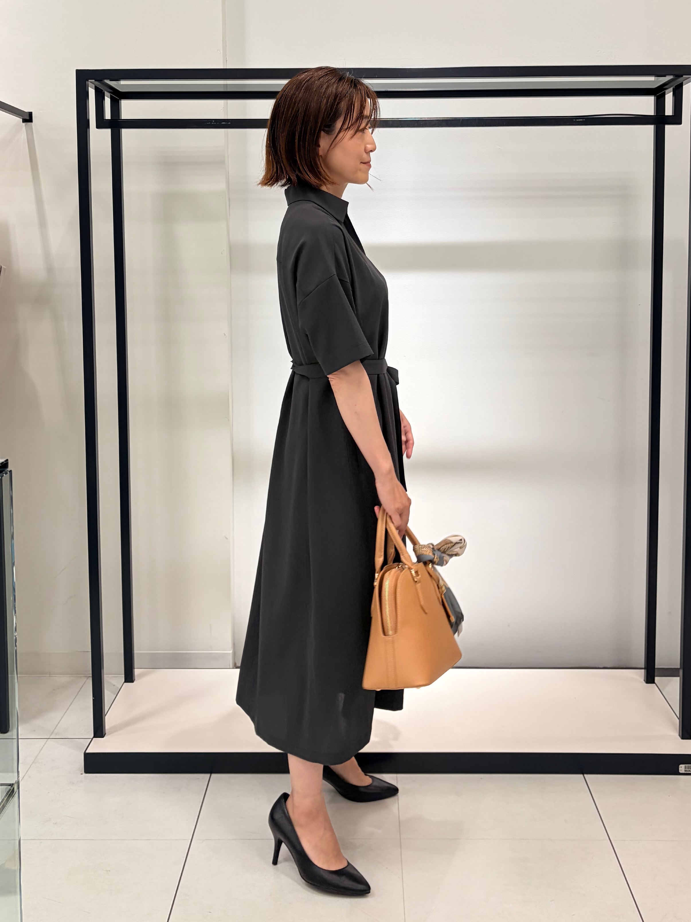 Mikiさんの「UNTITLED｜【初秋も活躍/UVカット/接触冷感】エアリークールワンピース」を使ったコーディネート