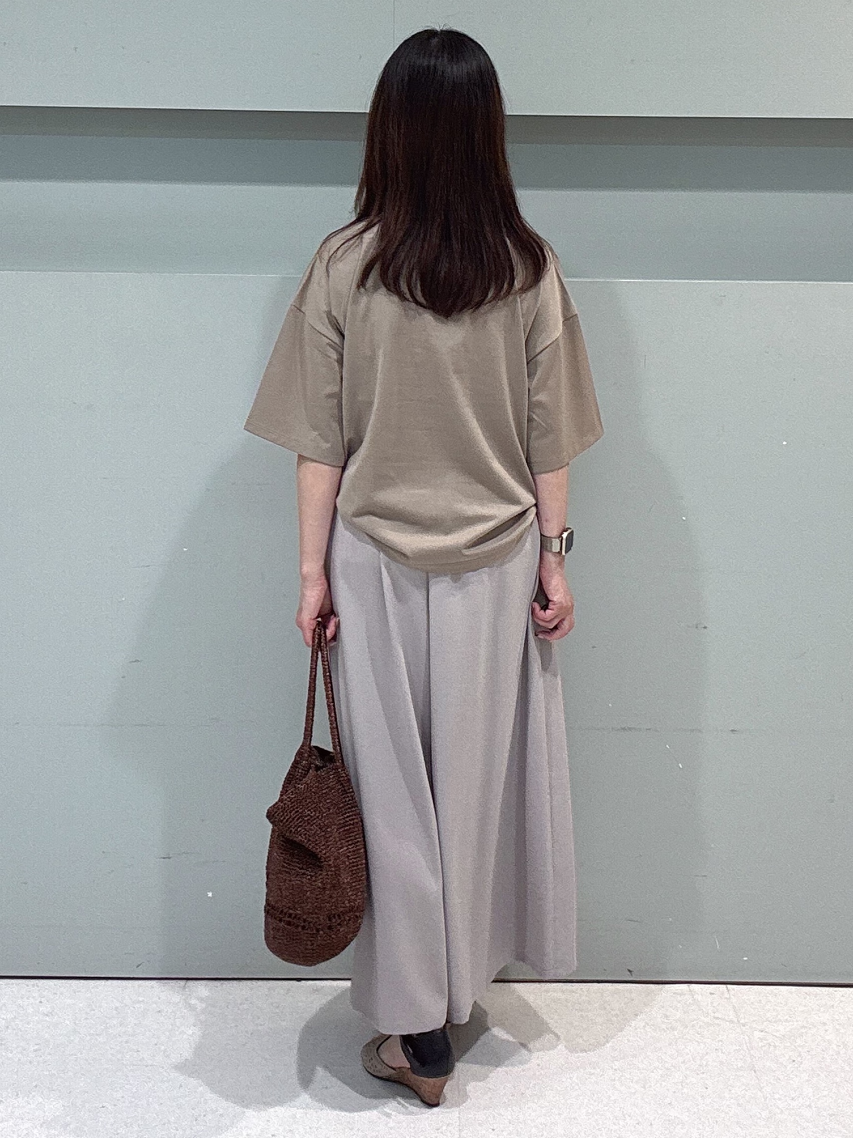 makiさんの「UNTITLED｜【丈感すっきり】ベロアプリントロゴT」を使ったコーディネート