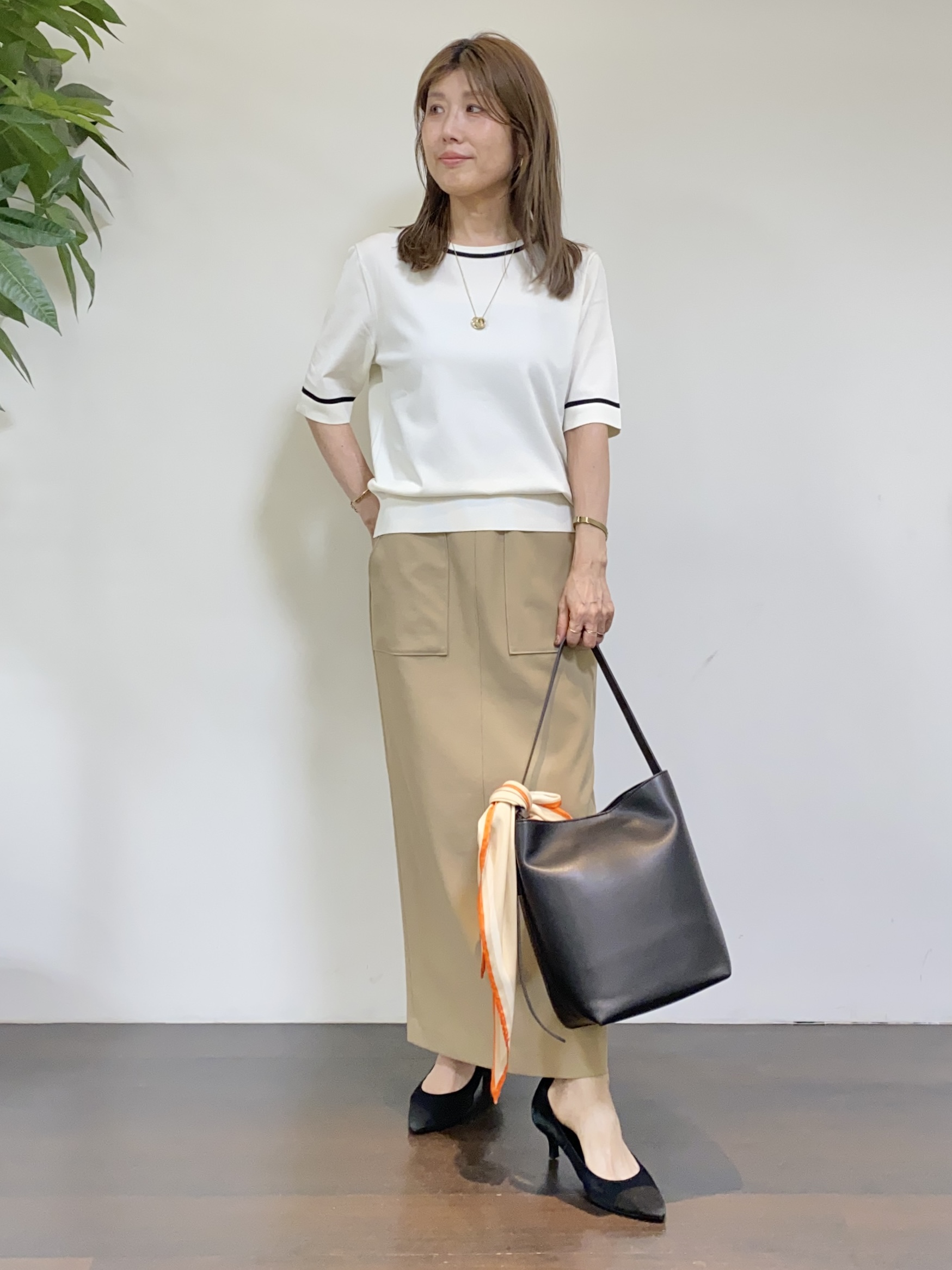 tomoさんの「UNTITLED｜【アンサンブル可能/秋羽織り】コンパクトニットカーディガン」を使ったコーディネート
