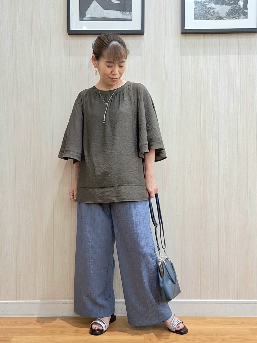 Saoさんの「SHOO･LA･RUE｜【S-LL/洗濯機可/体型カバー】はしごレースがポイント スラブポンチョ風ブラウス」を使ったコーディネート