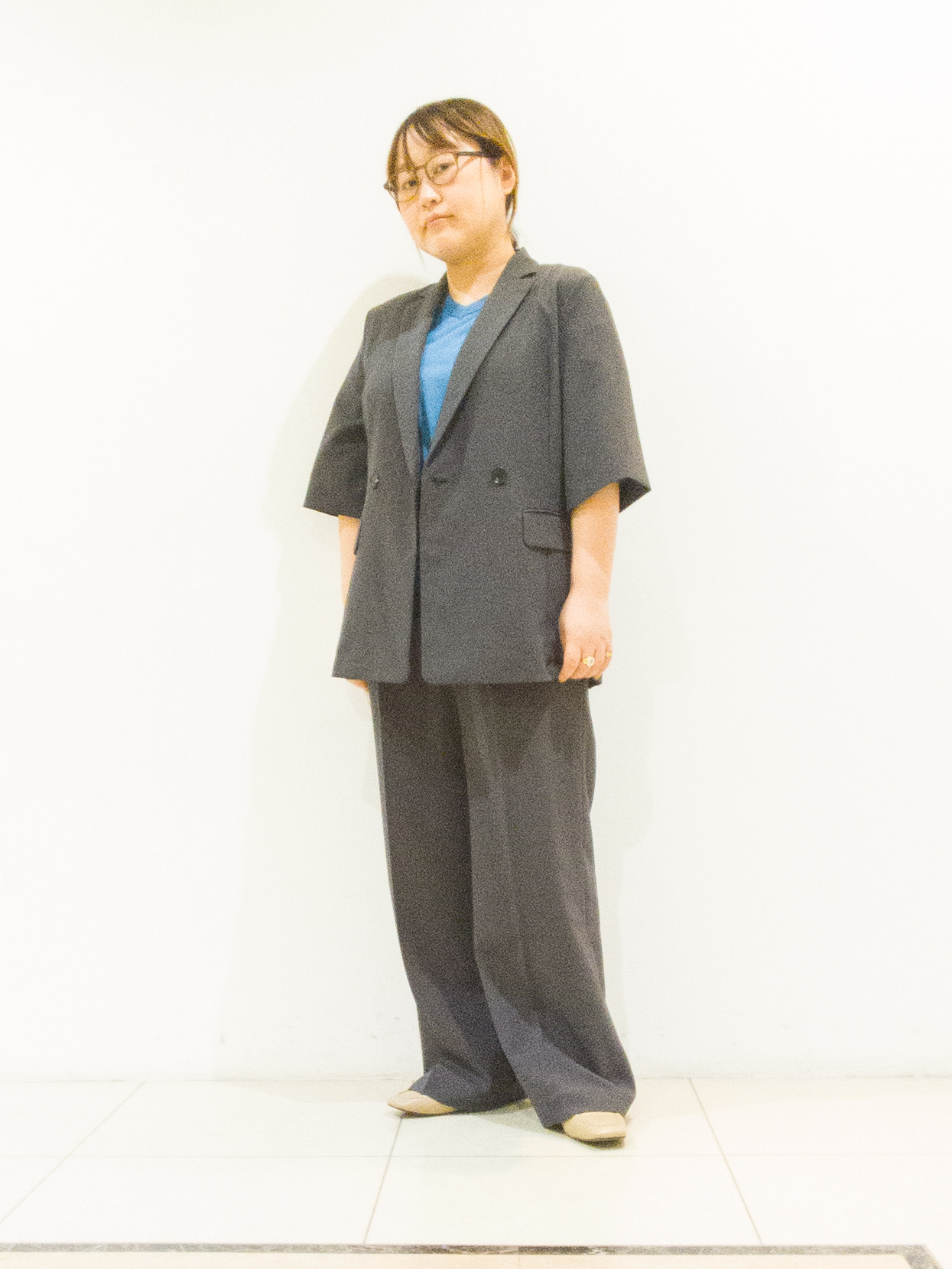 takedaさんの「UNTITLED｜【秋の通勤羽織/セットアップ可/UVカット】エアリークール半袖ジャケット」を使ったコーディネート