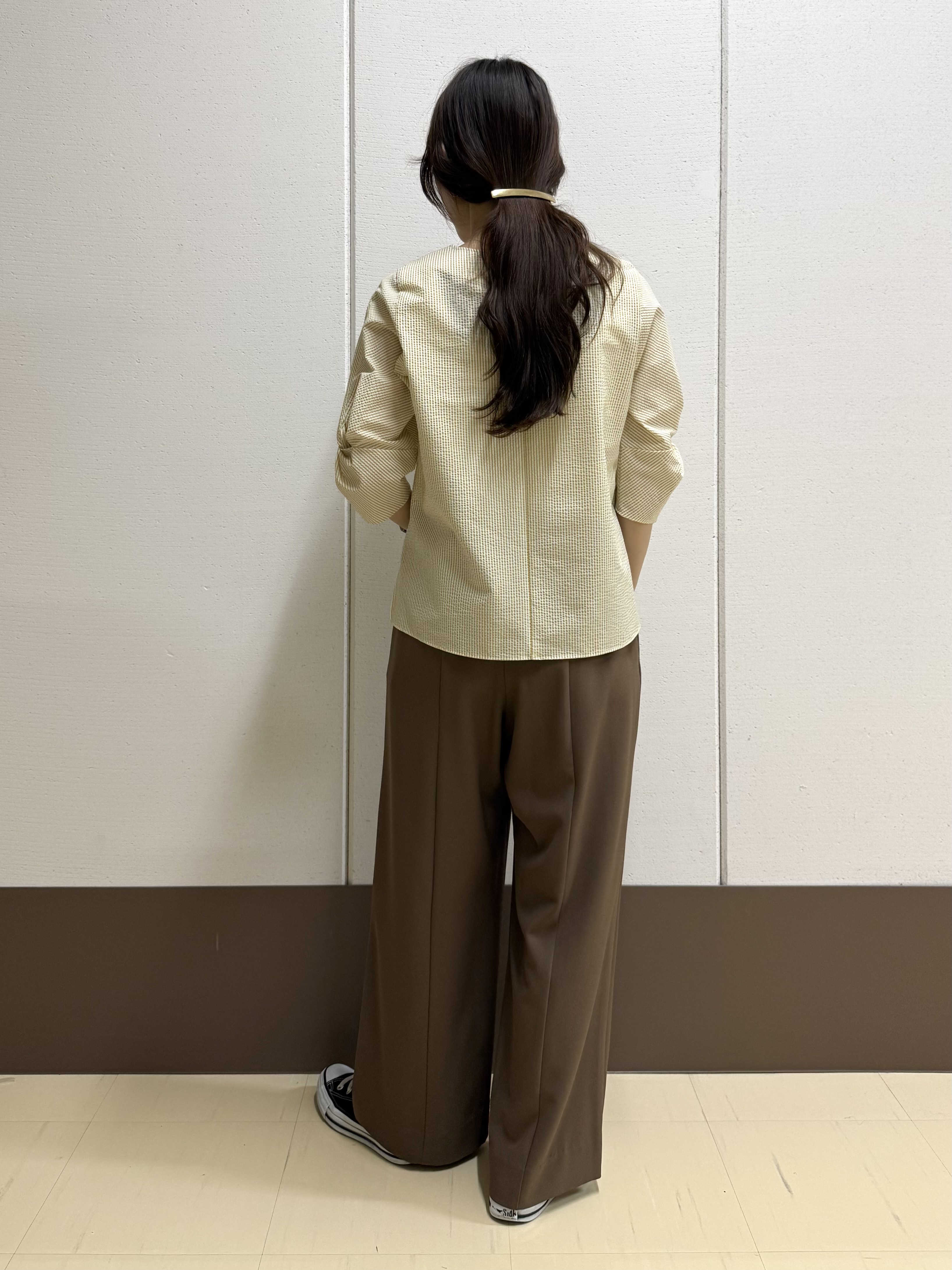 mamiさんの「INDIVI｜【洗える／UVケア】ねじり袖サッカートップス」を使ったコーディネート