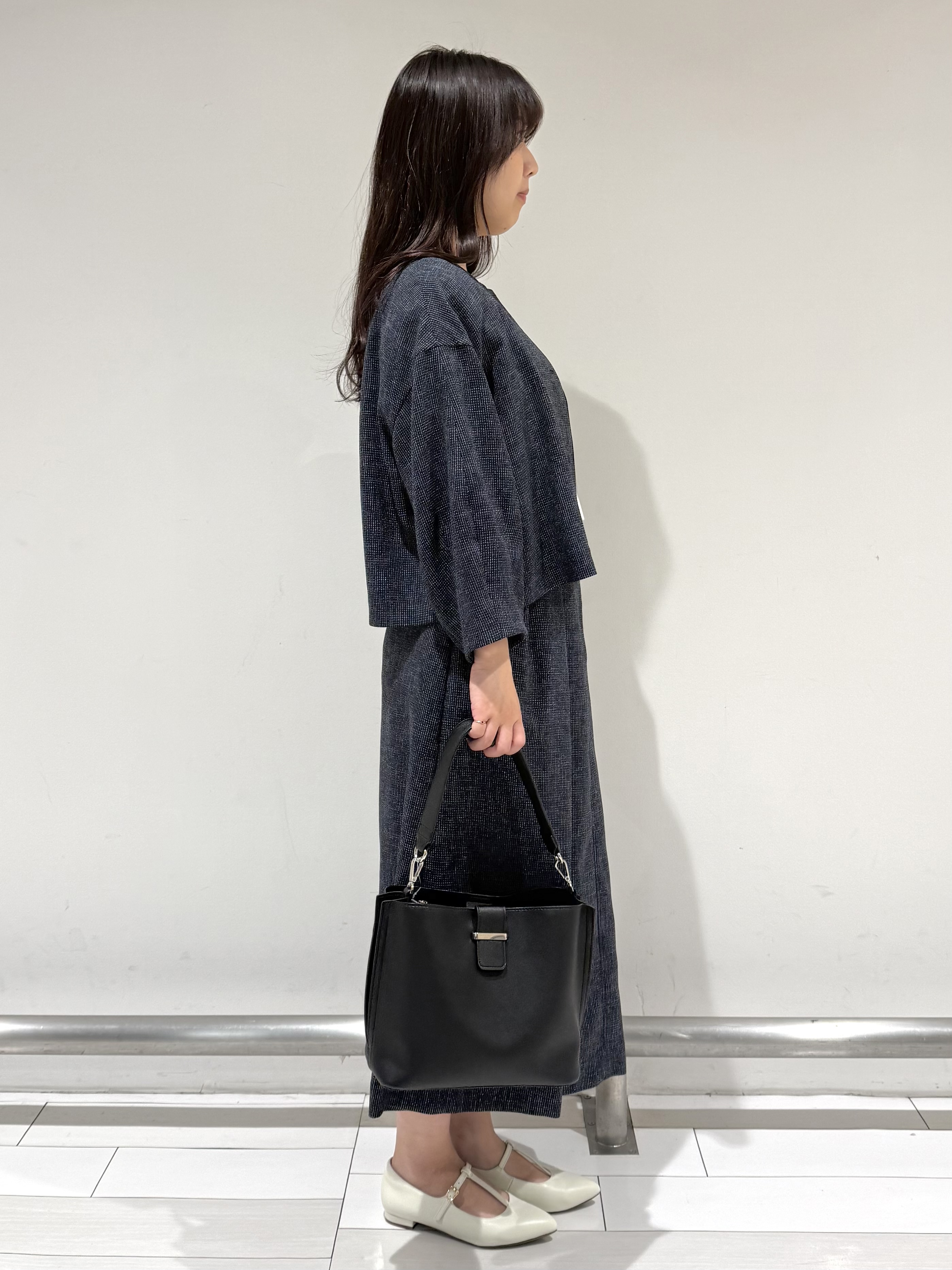 Azusaさんの「Reflect｜【通勤◎】スカラップレーススリーブ ブラウス」を使ったコーディネート