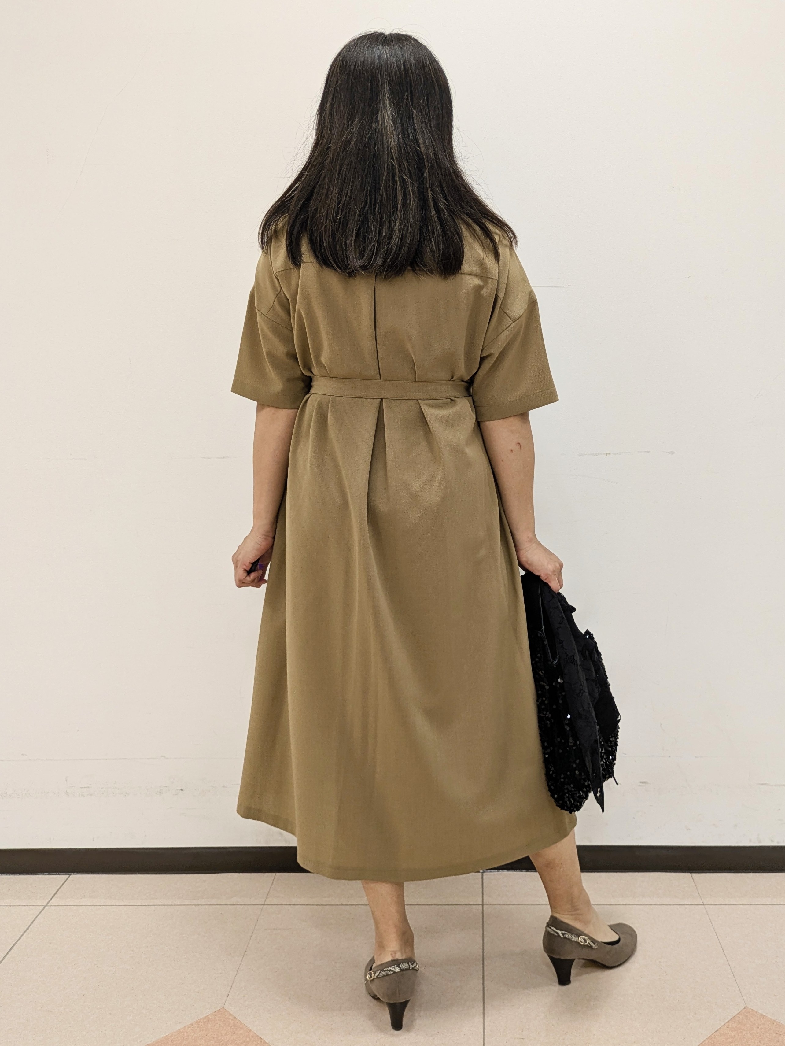 ともさんの「UNTITLED｜【初秋も活躍/UVカット/接触冷感】エアリークールワンピース」を使ったコーディネート