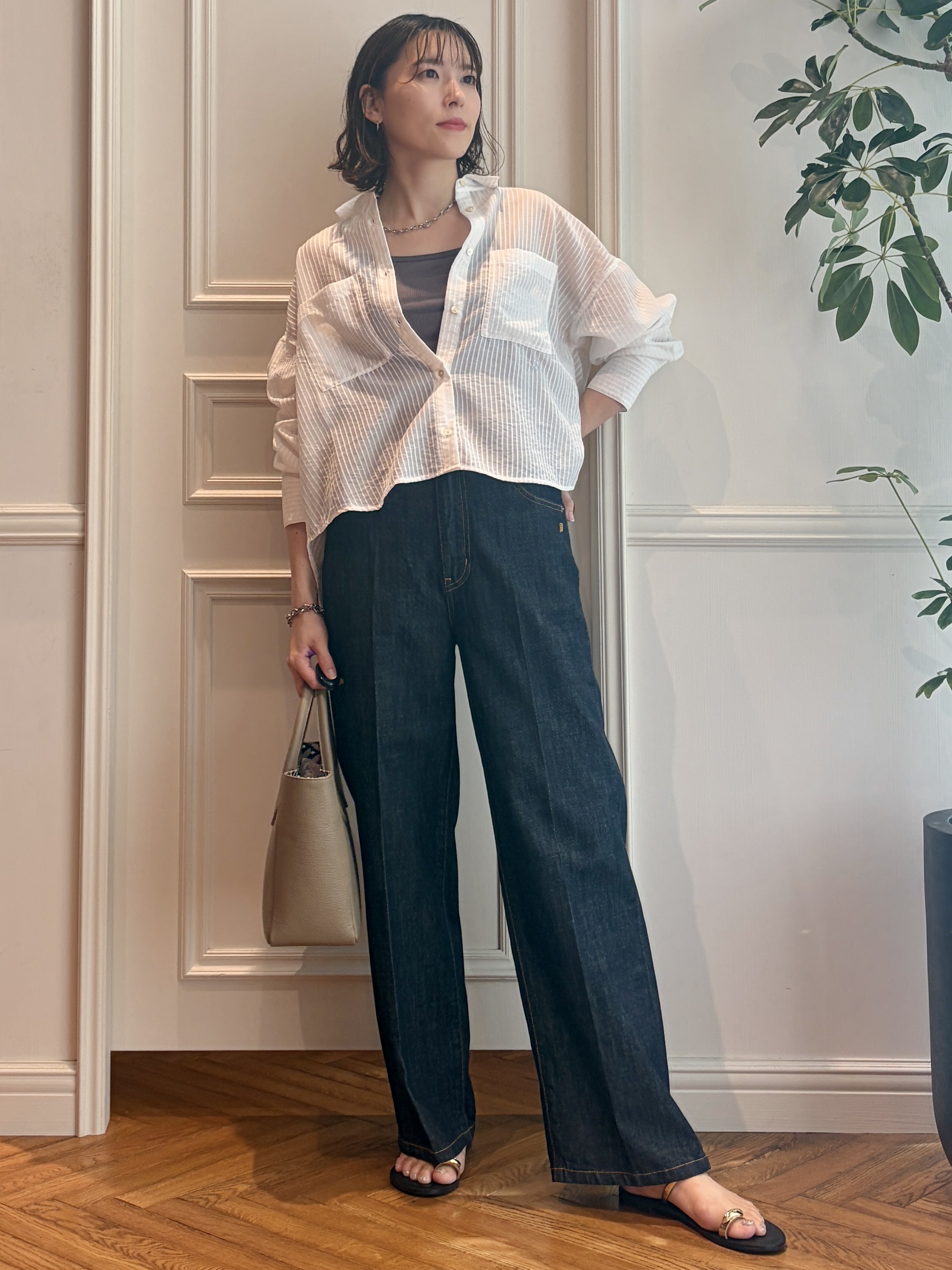 nakaoさんの「DRESSTERIOR｜【otonaMUSE5月号掲載】センタープレス ワイドストレートデニム」を使ったコーディネート