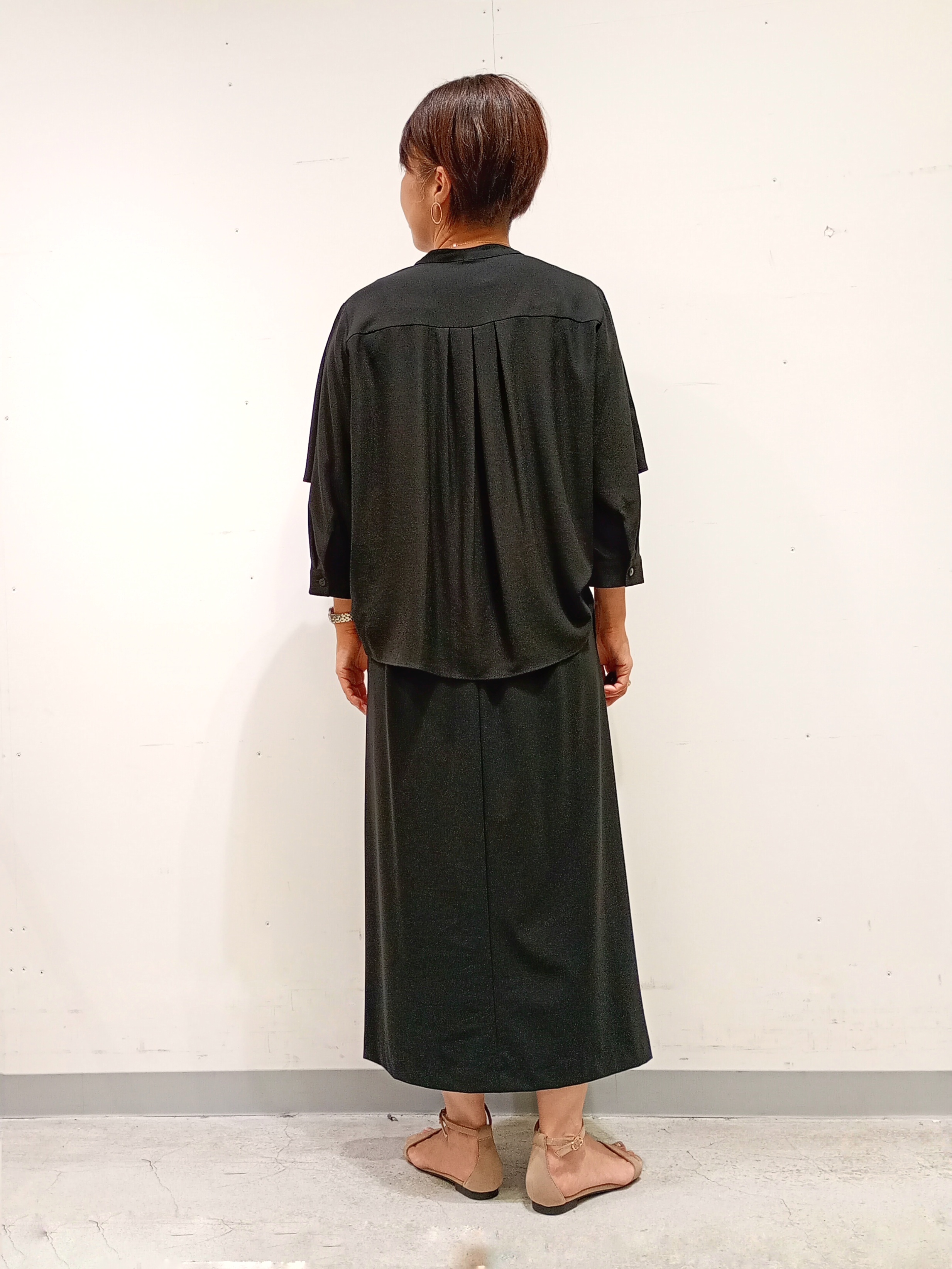 Kさんの「INDIVI｜【接触冷感/UVケア/夏羽織り/着る日傘】ケープ風ブラウス」を使ったコーディネート