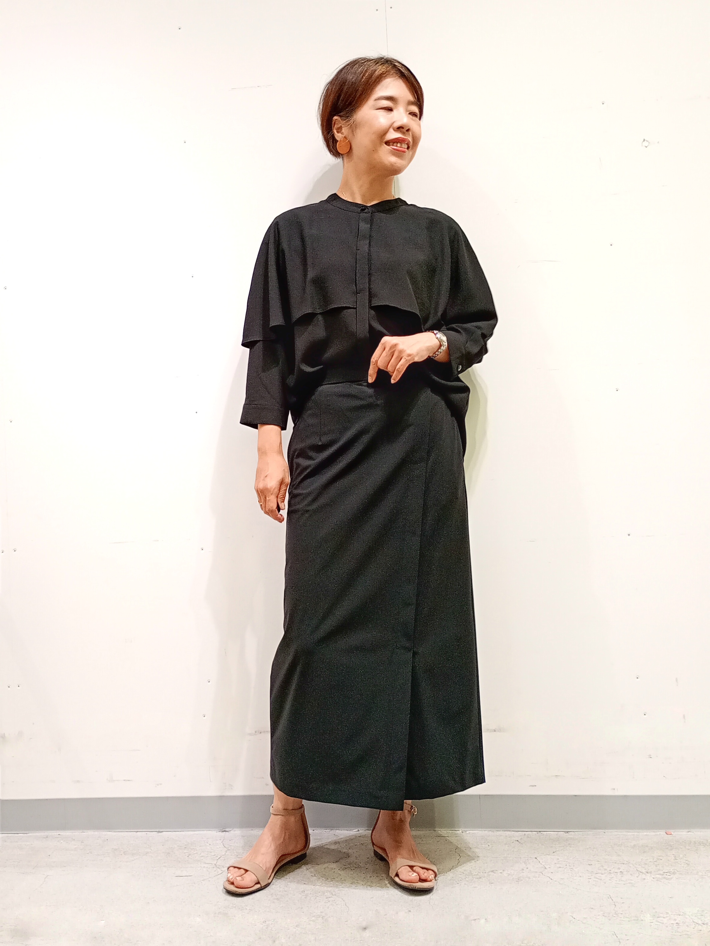 Kさんの「INDIVI｜【接触冷感/UVケア/夏羽織り/着る日傘】ケープ風ブラウス」を使ったコーディネート
