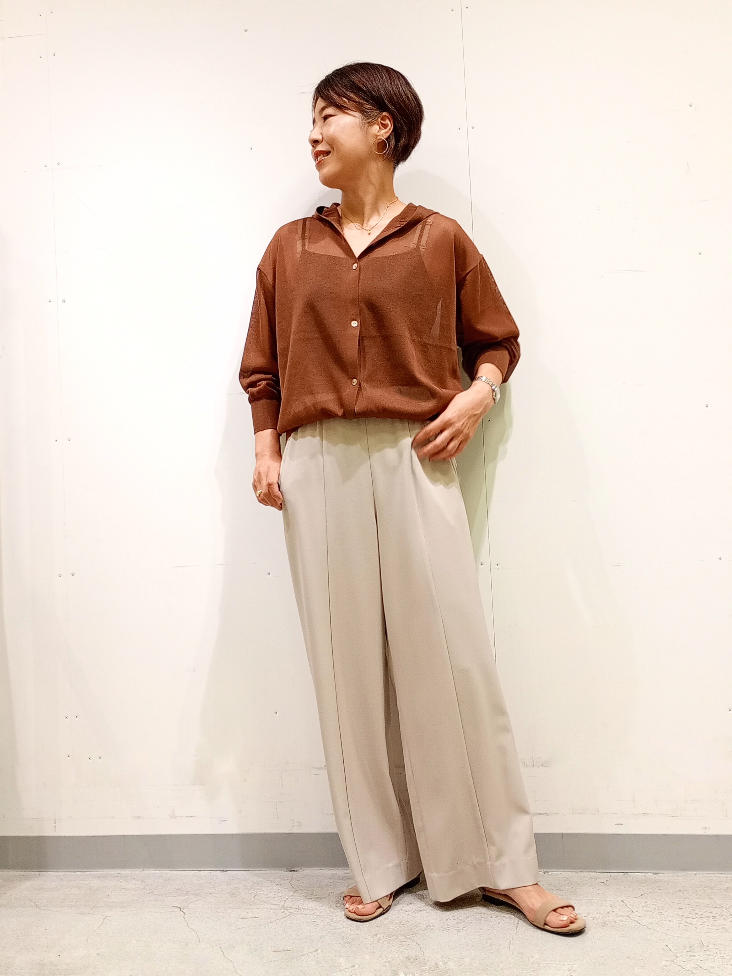 Kさんの「INDIVI｜【洗える／シアー】フーディー カーディガンニット」を使ったコーディネート