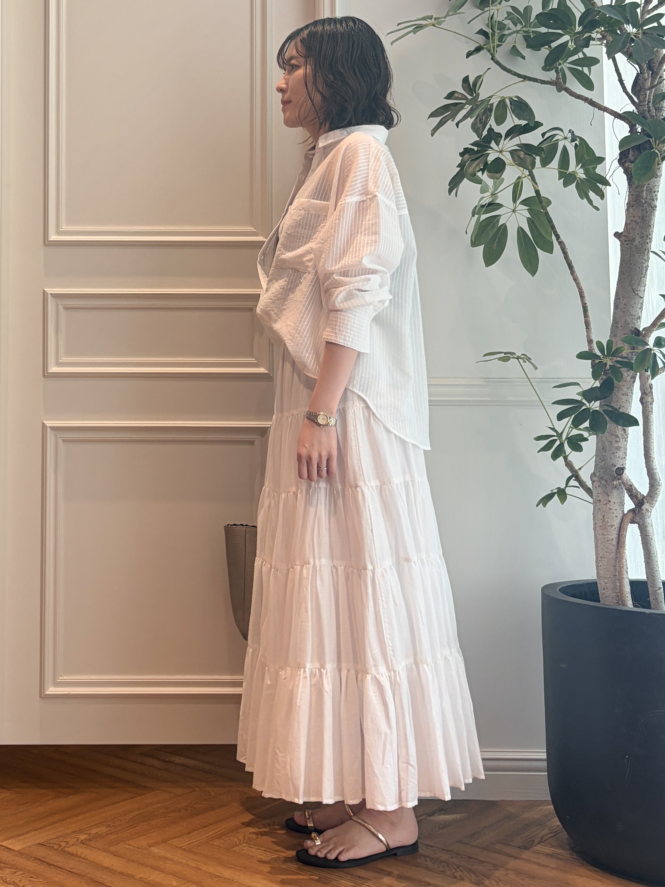 nakaoさんの「DRESSTERIOR｜◆シアーストライプクロップドシャツ」を使ったコーディネート
