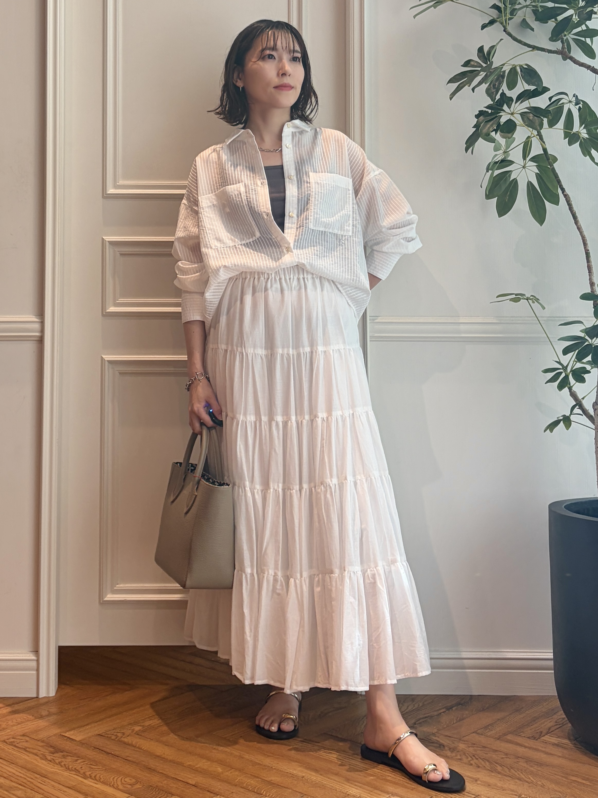 nakaoさんの「DRESSTERIOR｜◆シアーストライプクロップドシャツ」を使ったコーディネート