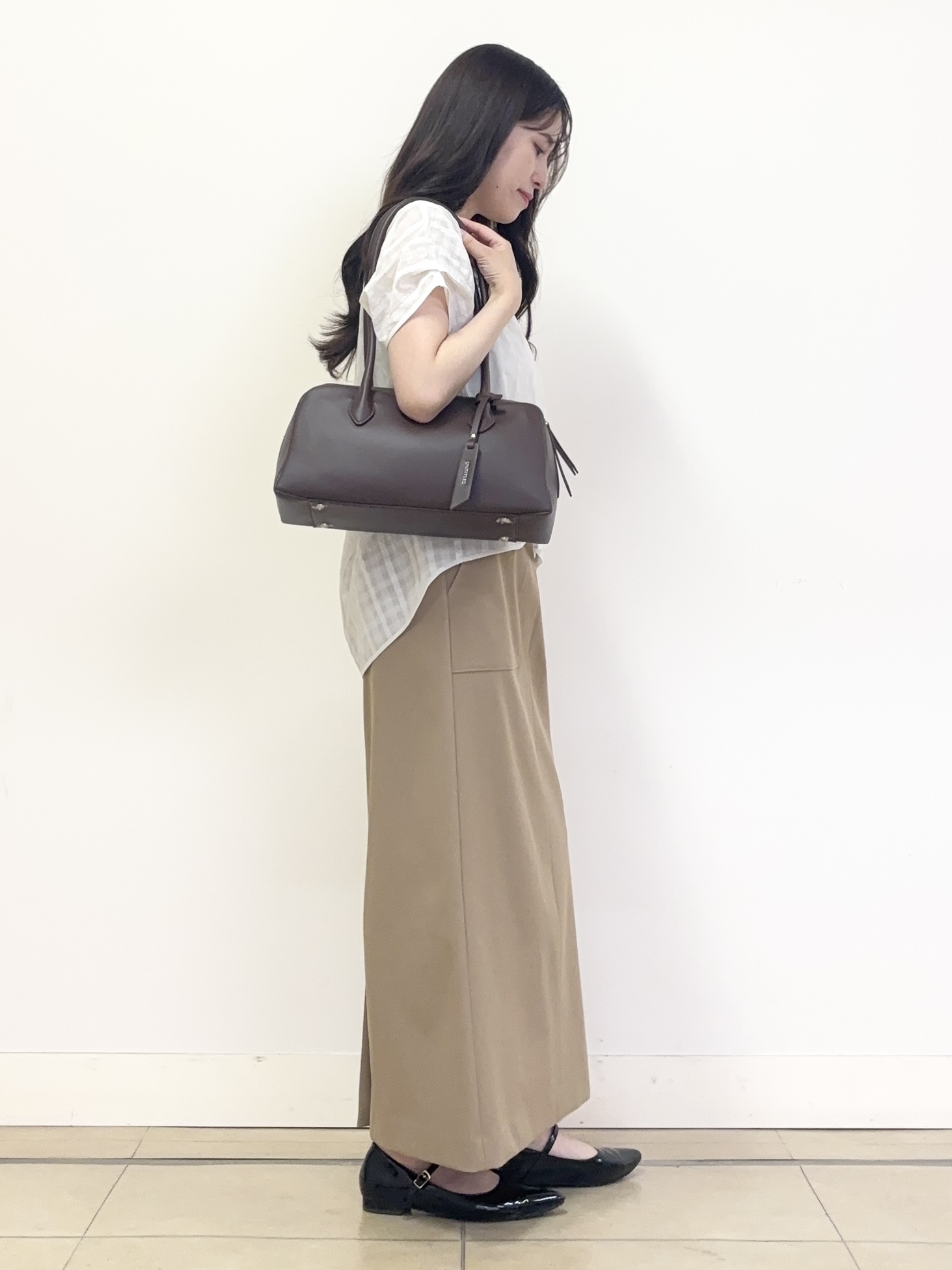 あやかさんの「UNTITLED｜【秋めきシャツ/体型カバー】シアーチェックブラウス」を使ったコーディネート