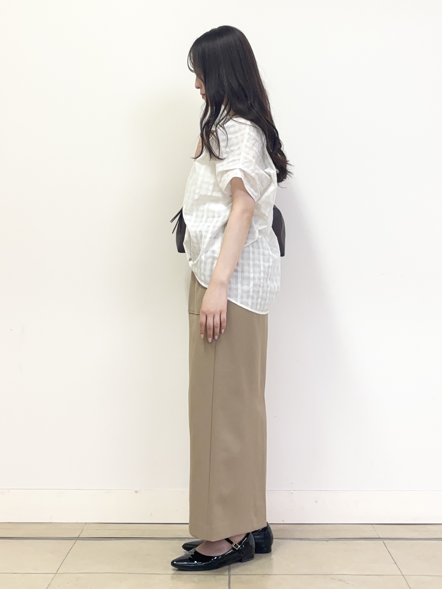 あやかさんの「UNTITLED｜【秋めきシャツ/体型カバー】シアーチェックブラウス」を使ったコーディネート
