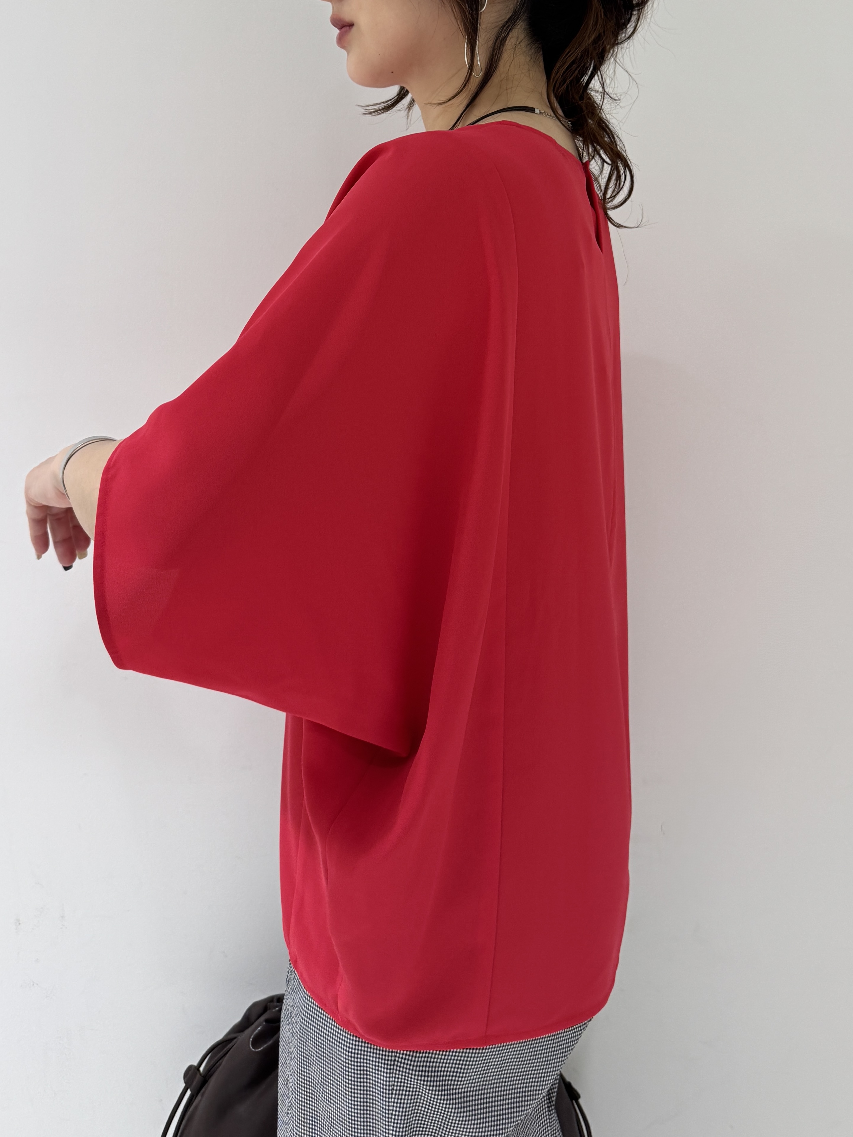 そんさんの「INDIVI｜【洗える／UVケア】ジョーゼットドルマンブラウス」を使ったコーディネート