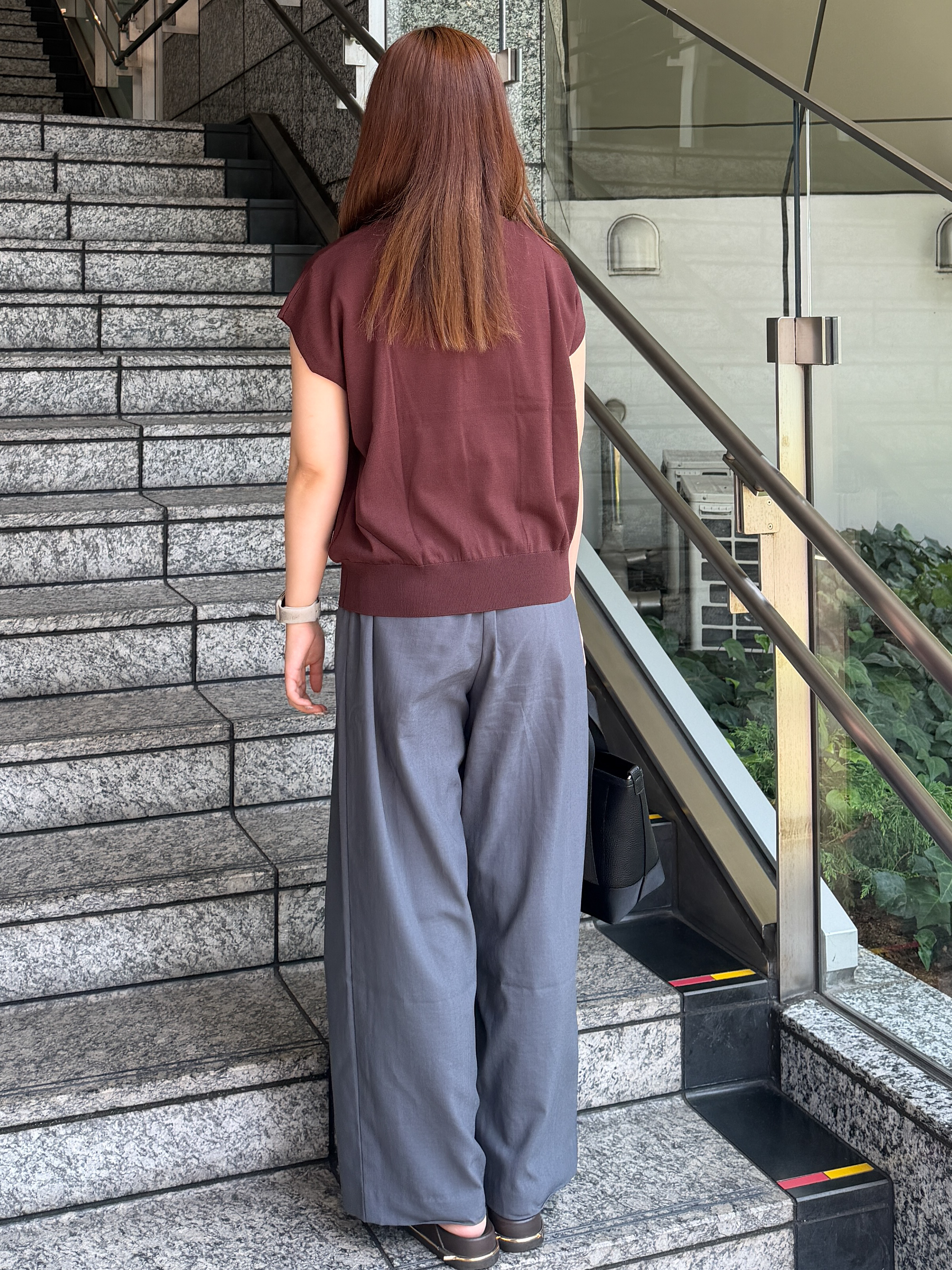 HANNAさんの「OPAQUE.CLIP｜【UV】フリルフレンチスリーブニット《接触冷感／洗濯機OK》」を使ったコーディネート