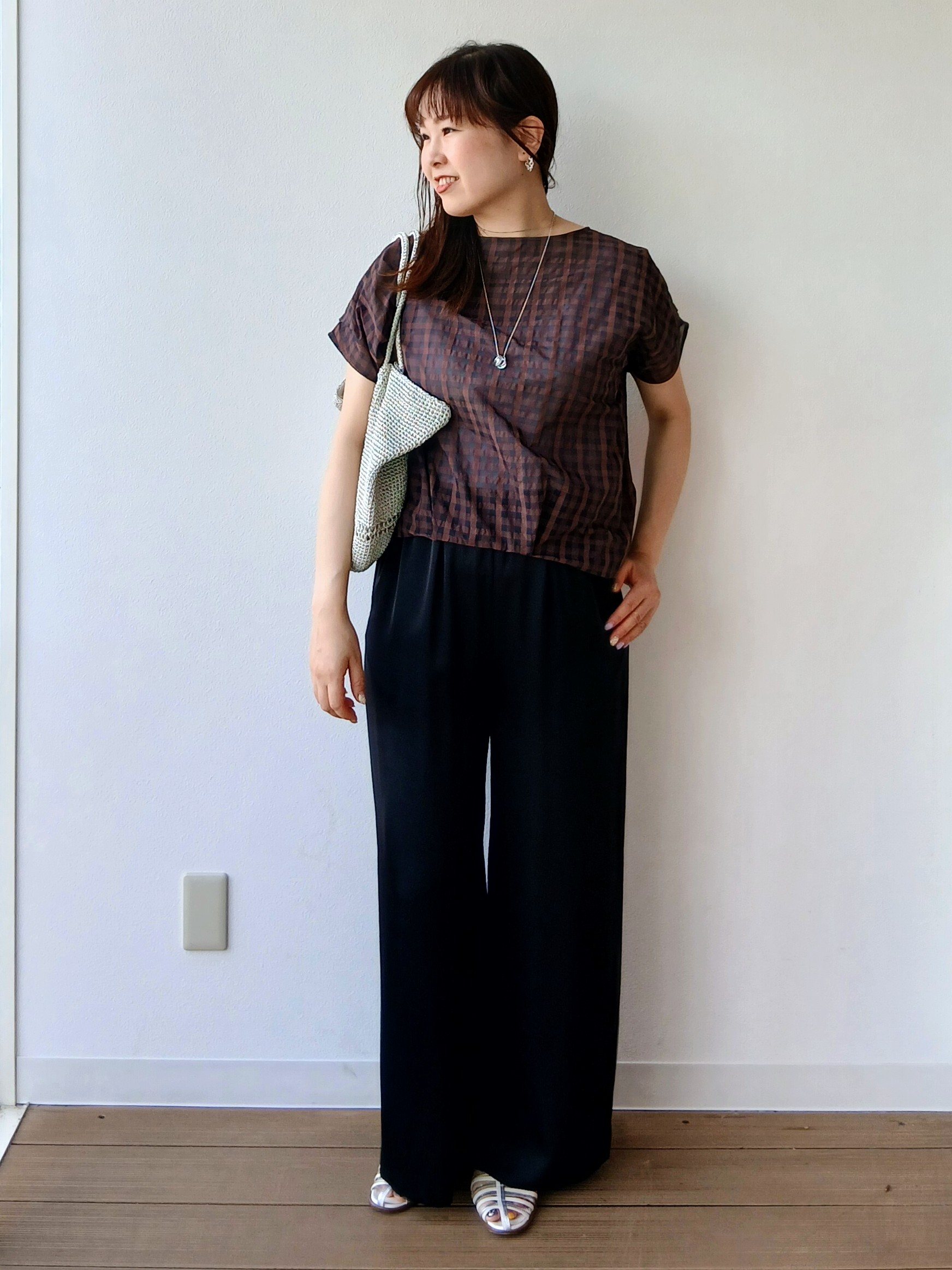 なみきさんの「UNTITLED｜【秋めきシャツ/体型カバー】シアーチェックブラウス」を使ったコーディネート