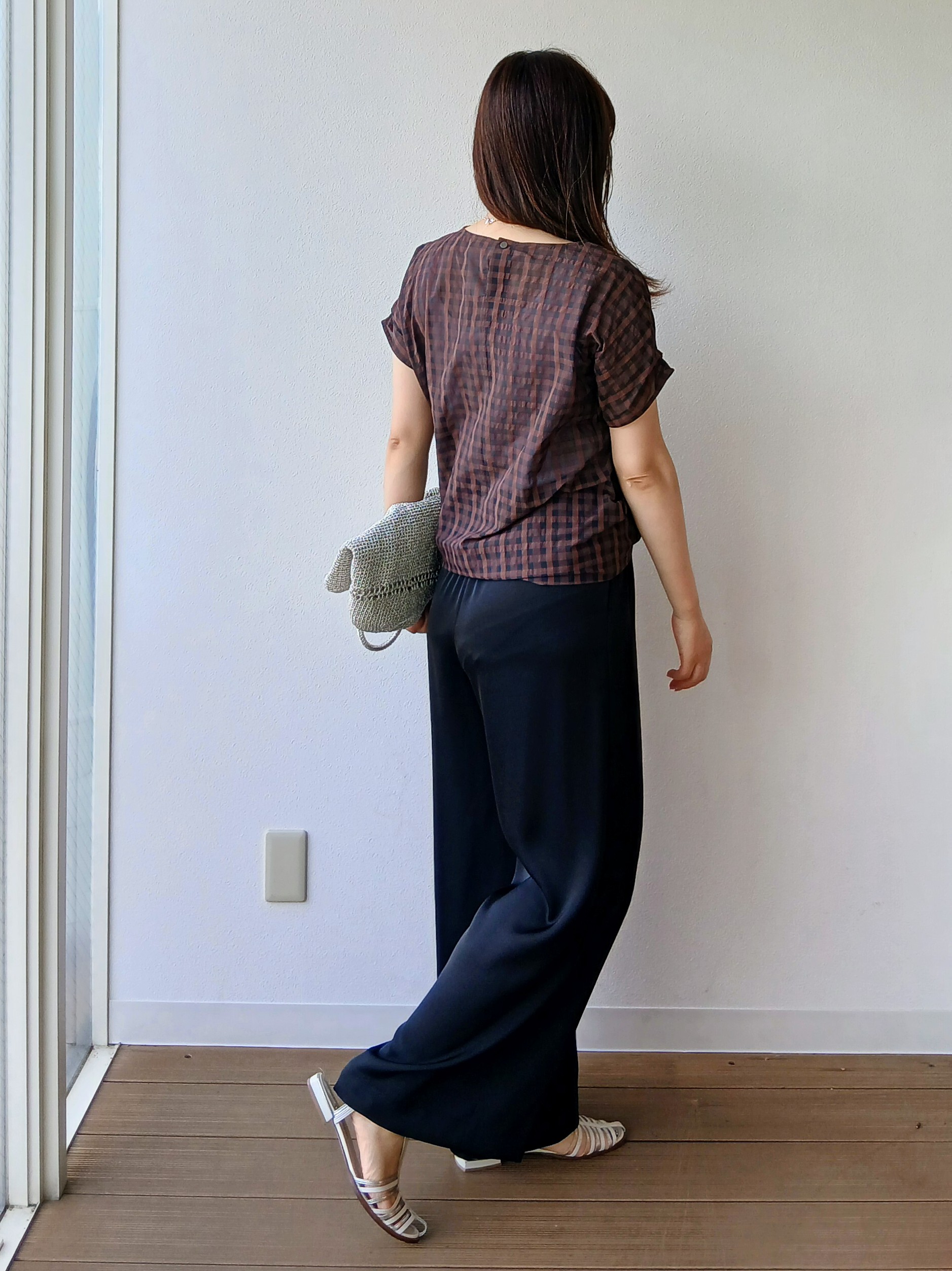 なみきさんの「UNTITLED｜【秋めきシャツ/体型カバー】シアーチェックブラウス」を使ったコーディネート