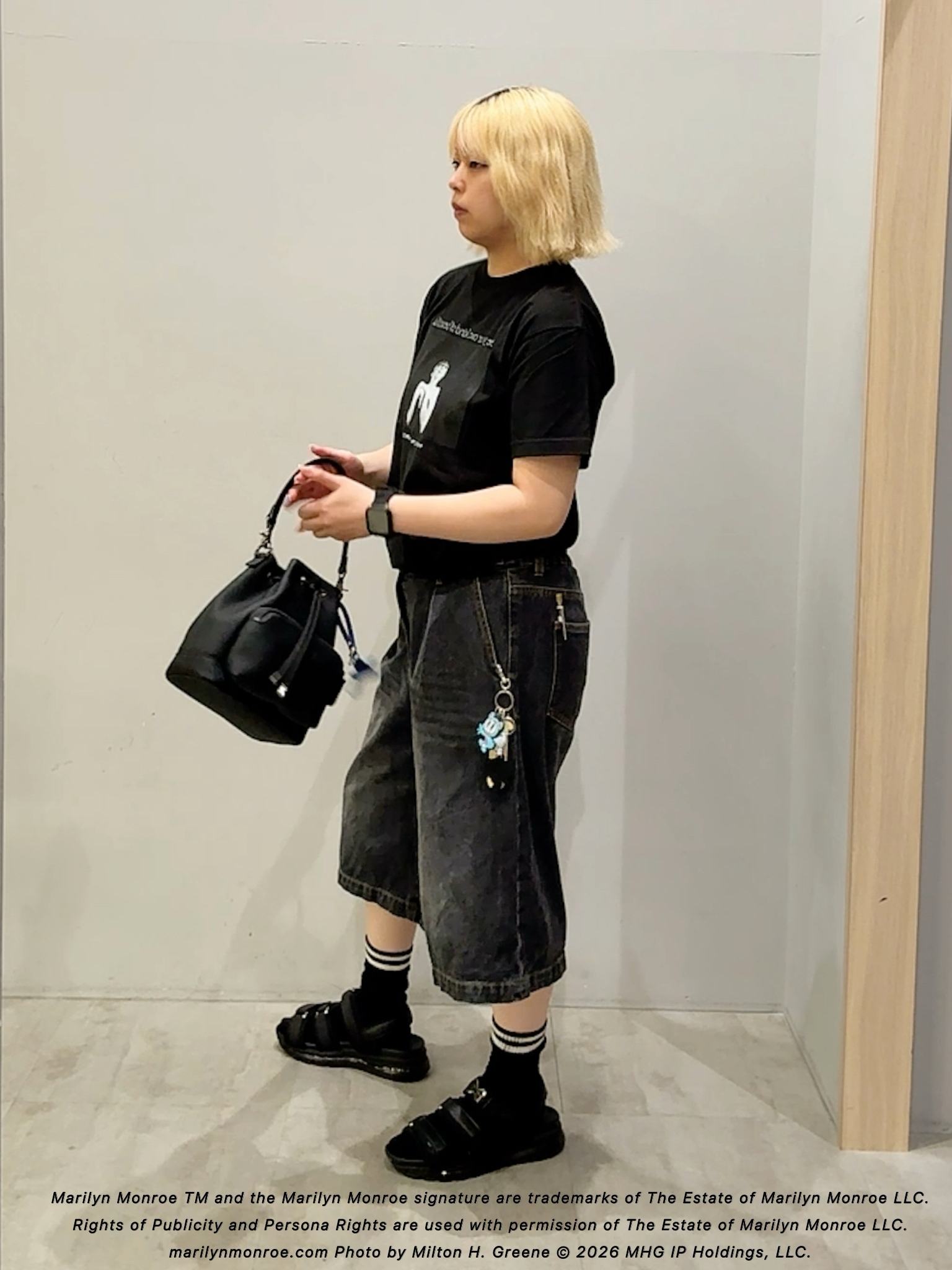 ユウナさんの「TAKEO KIKUCHI｜【別注】マリリン・モンロー/フォトTシャツ」を使ったコーディネート